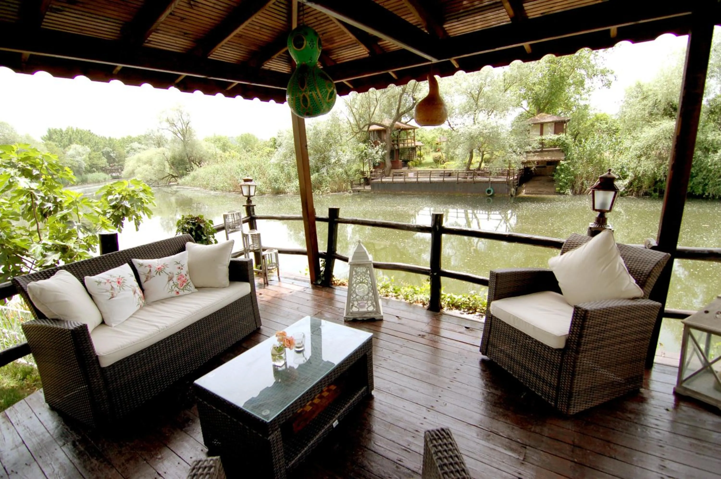 Beyaz Ev Agva - Adult only +15