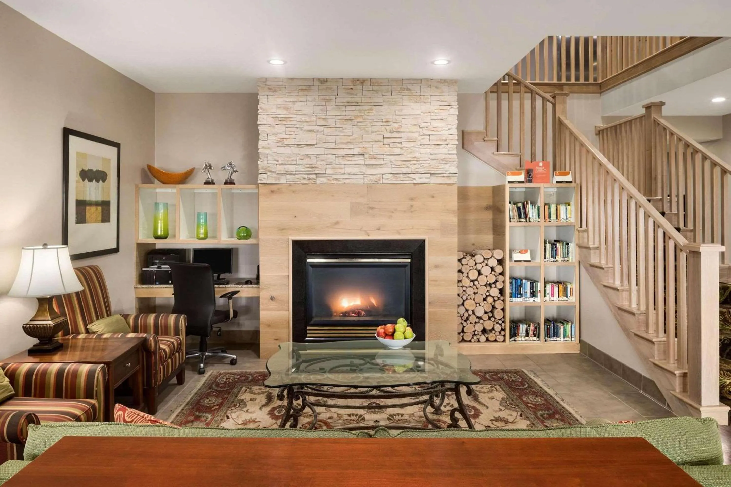 Lobby or reception in Country Inn & Suites by Radisson, Louisville South, KY