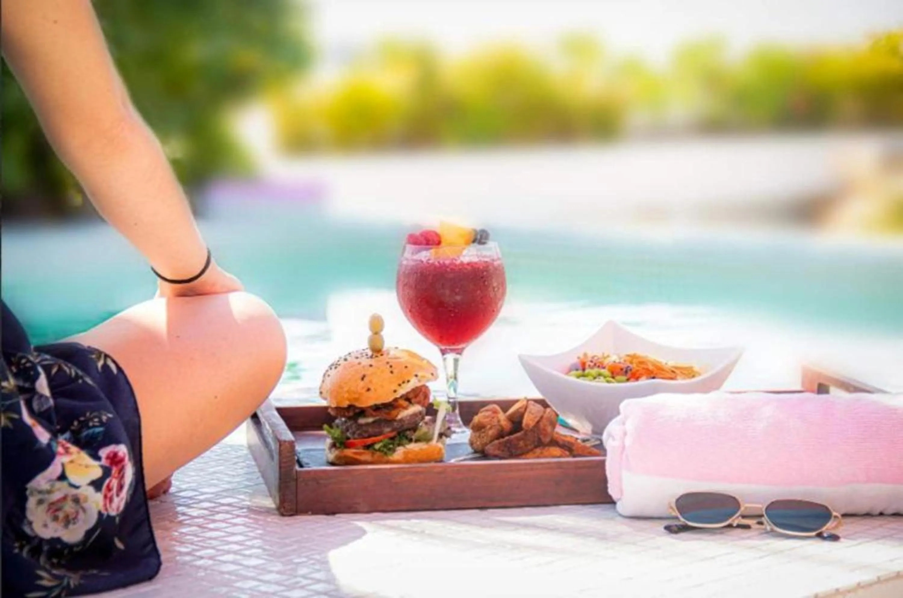 Food and drinks in Hotel The Palm