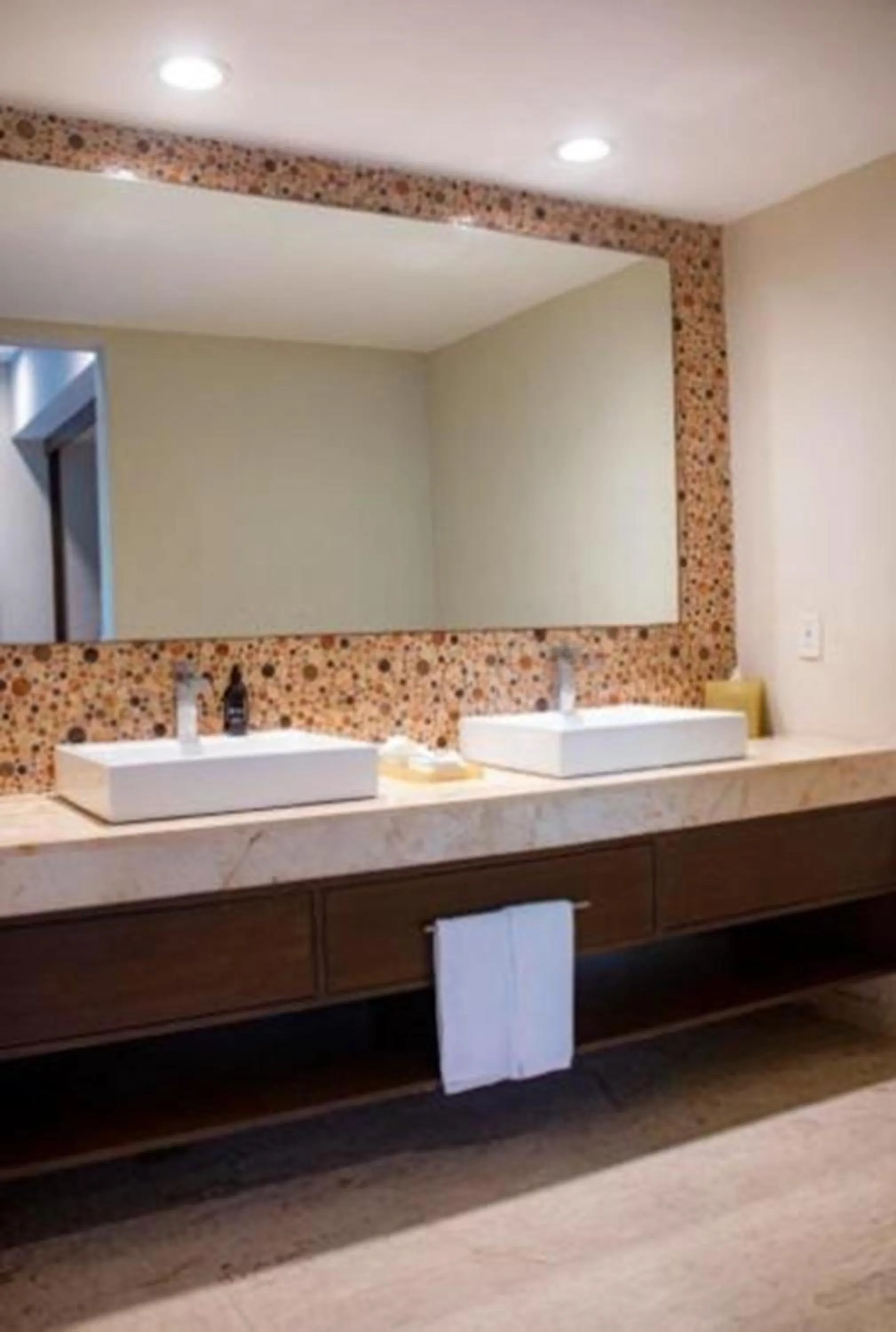 Bathroom in Hotel The Palm