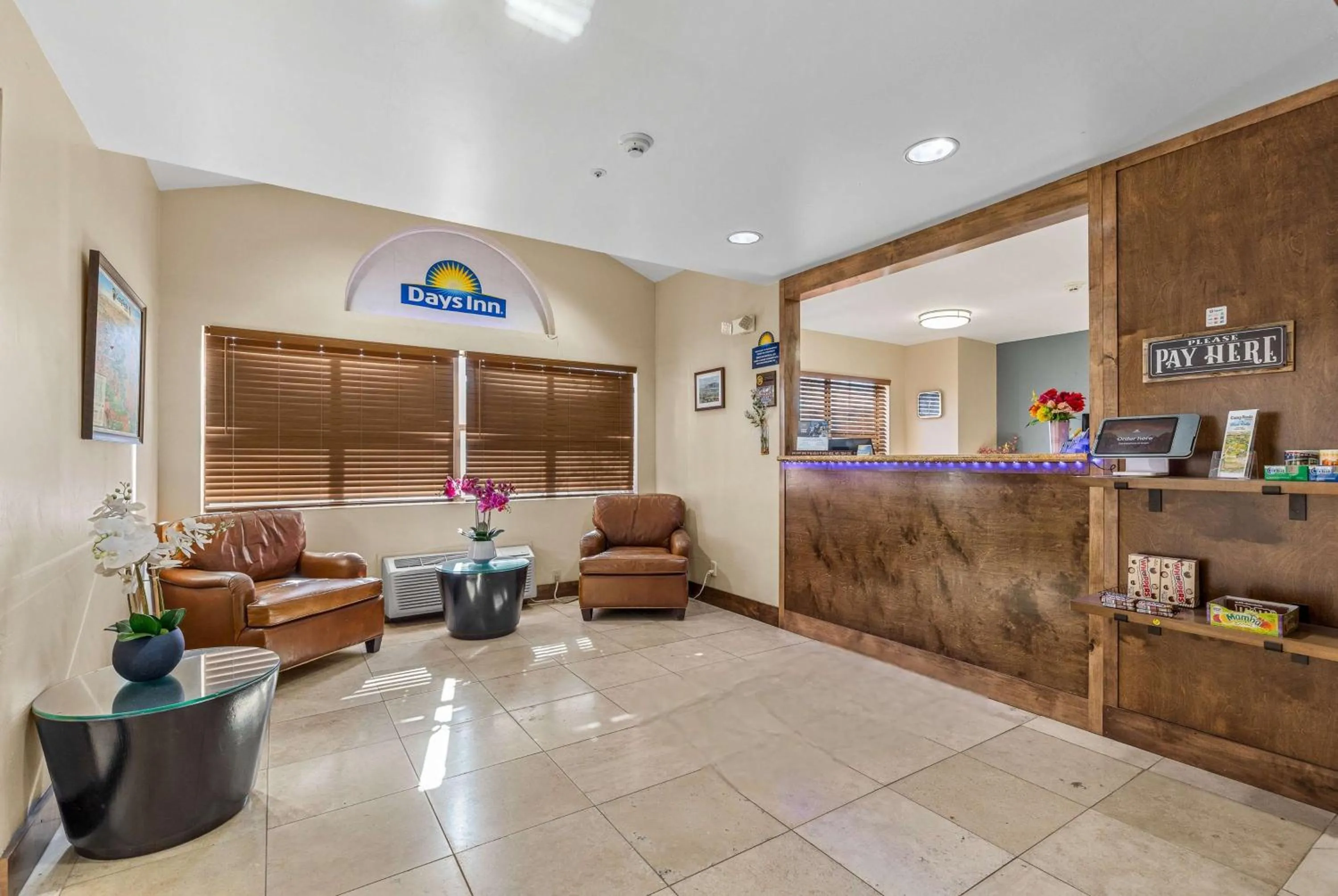 Lobby or reception in Days Inn by Wyndham Camp Verde Arizona