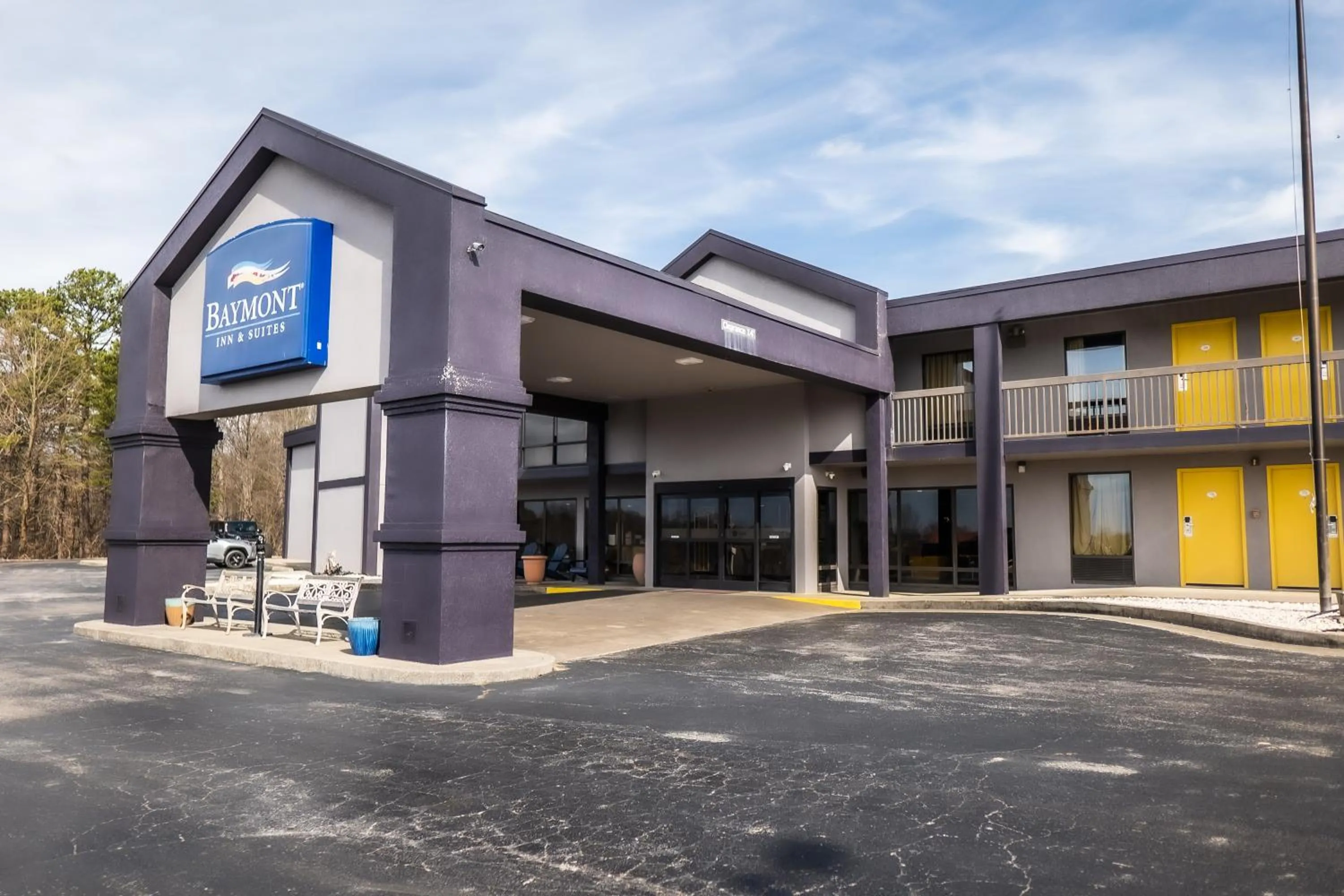 Property building in Baymont by Wyndham London KY