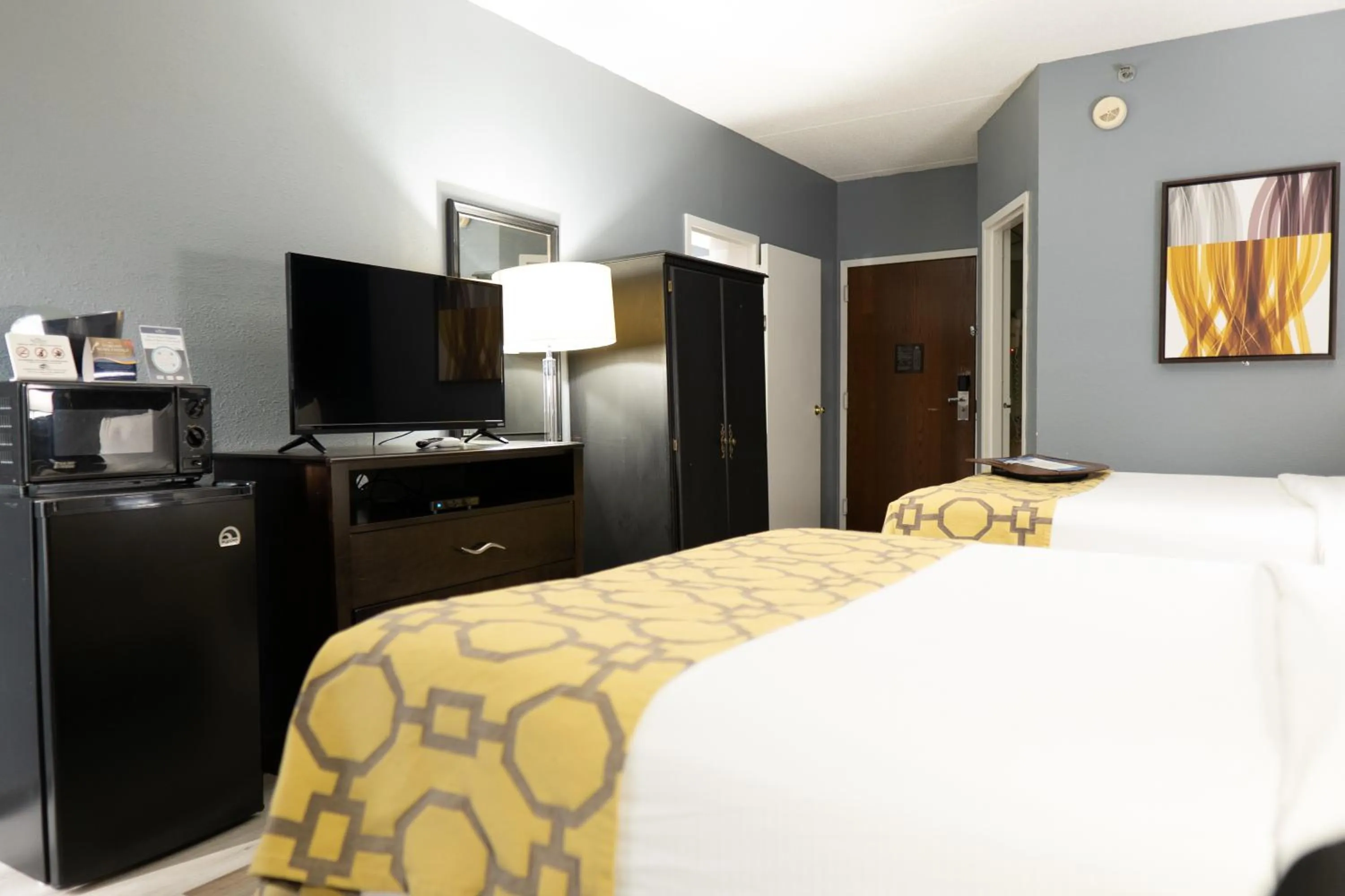 Bed in Baymont by Wyndham London KY