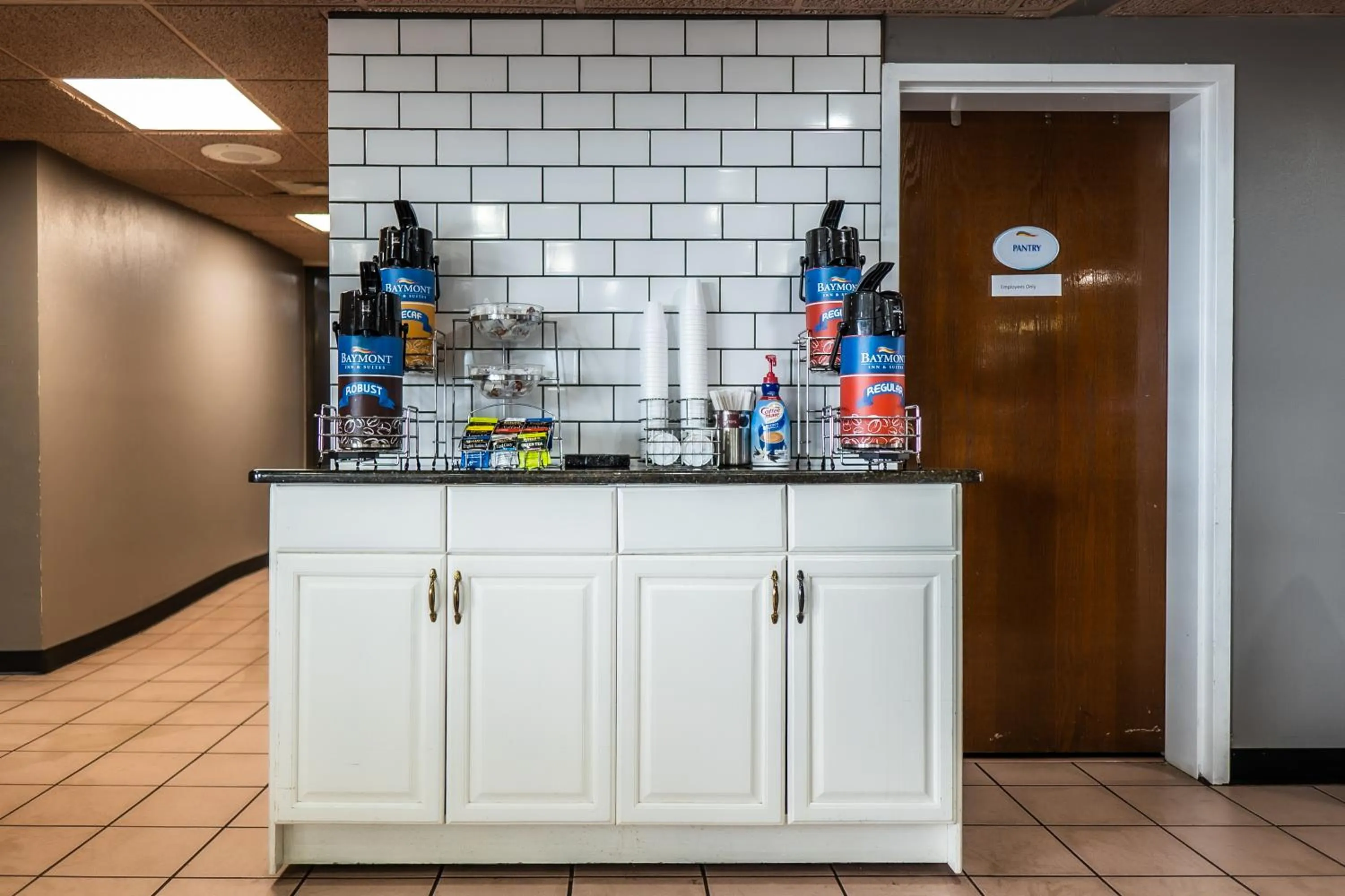 Breakfast in Baymont by Wyndham London KY