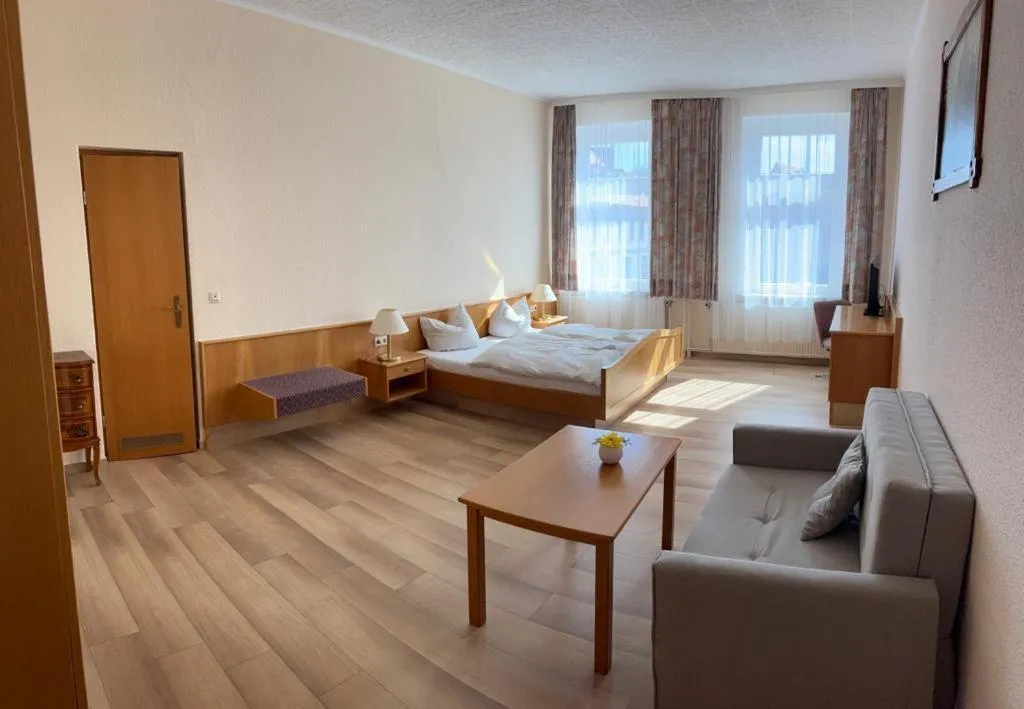 Bed in Hotel Goldenes Schiff