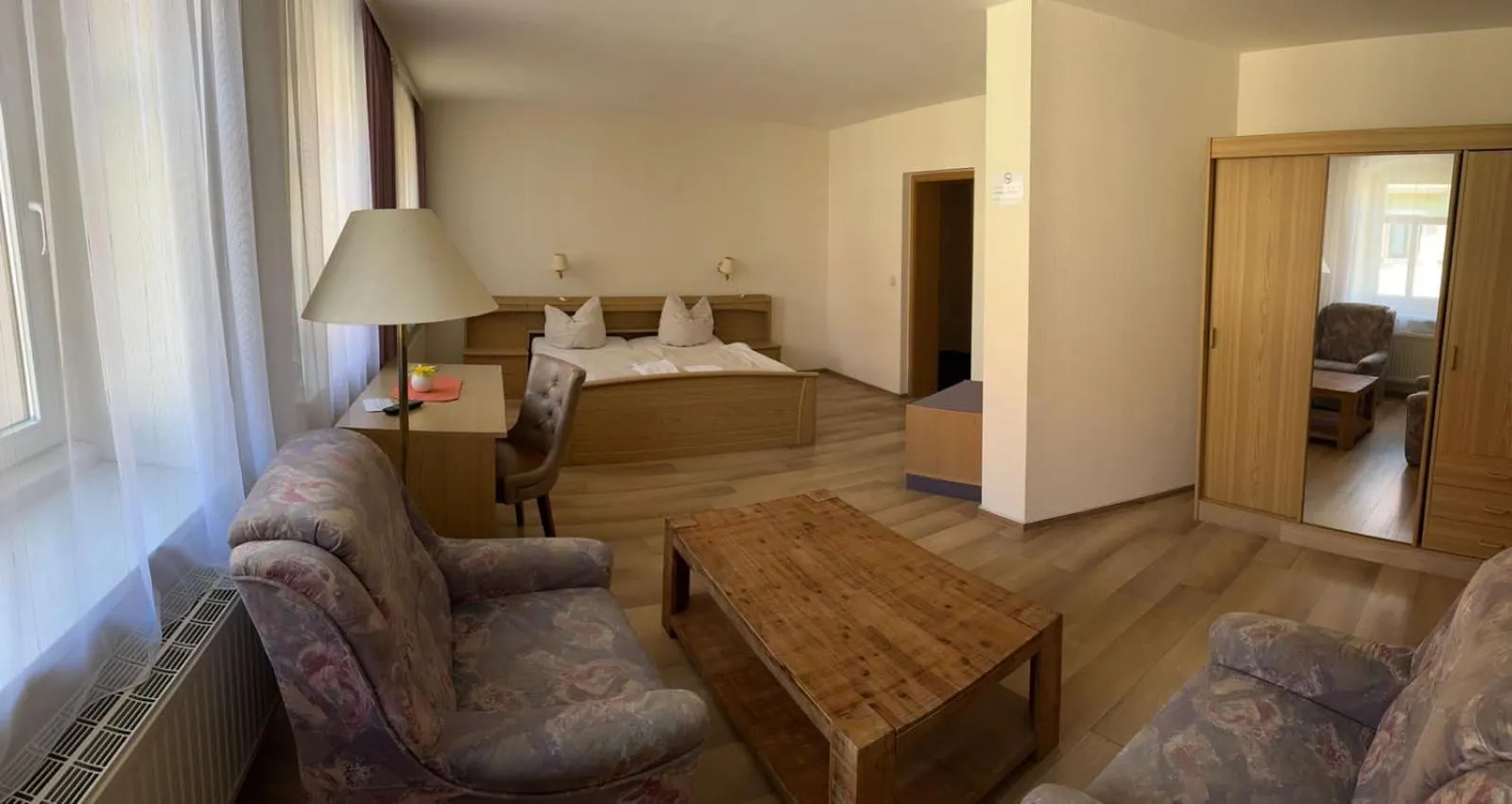 Bed in Hotel Goldenes Schiff