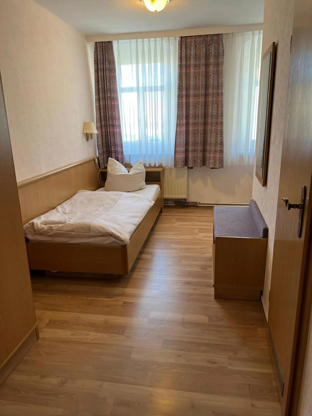 Bed in Hotel Goldenes Schiff