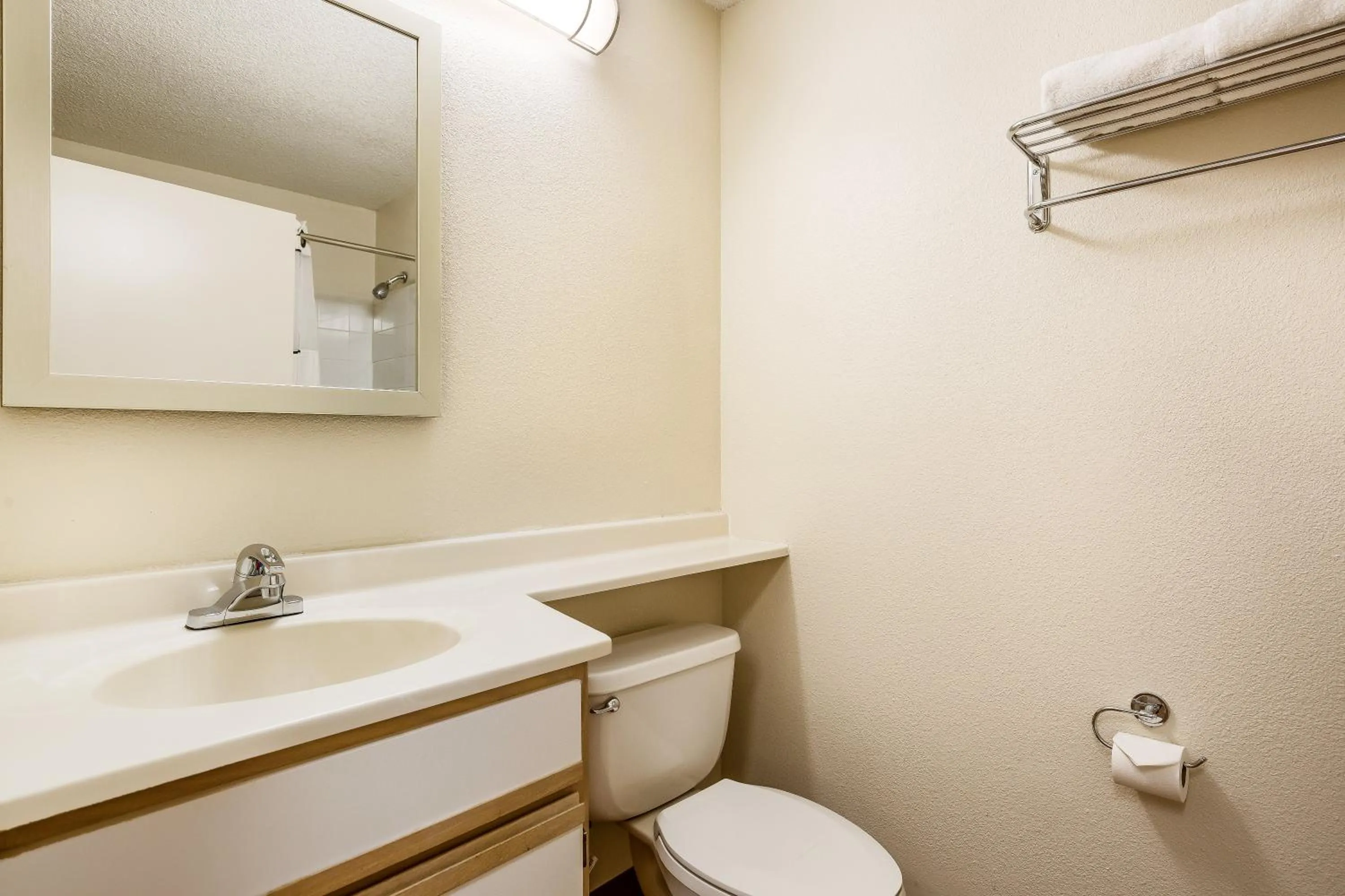 Photo of the whole room, Bathroom in HomeTowne Studios by Red Roof Salt Lake City - Mid Valley