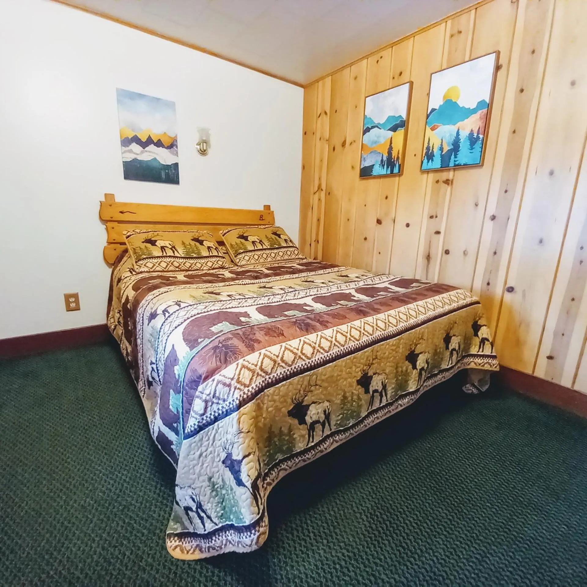 Bed in Lone Eagle Lodge