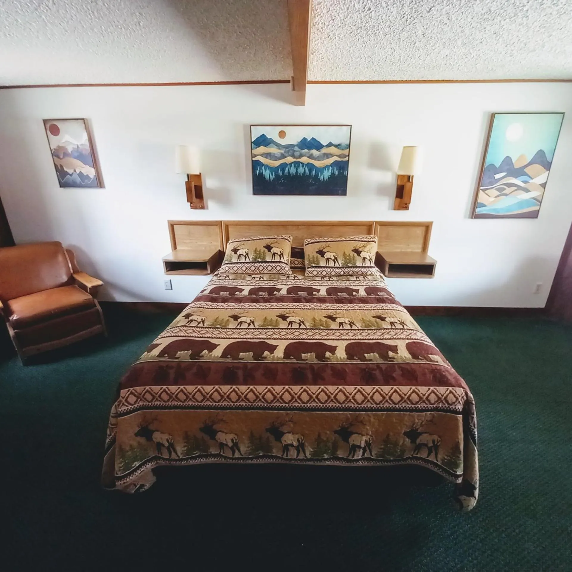 Bed in Lone Eagle Lodge