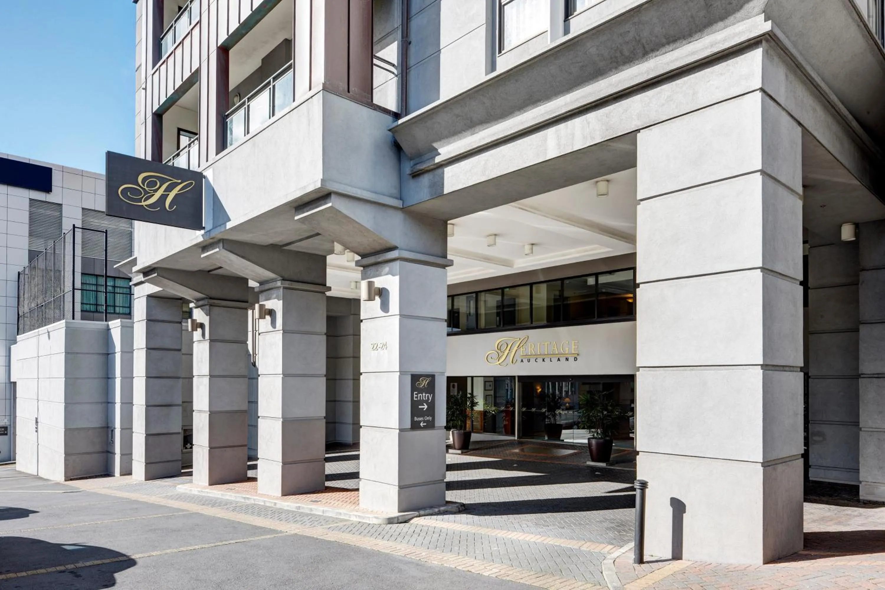 Facade/entrance in Rendezvous Heritage Hotel Auckland