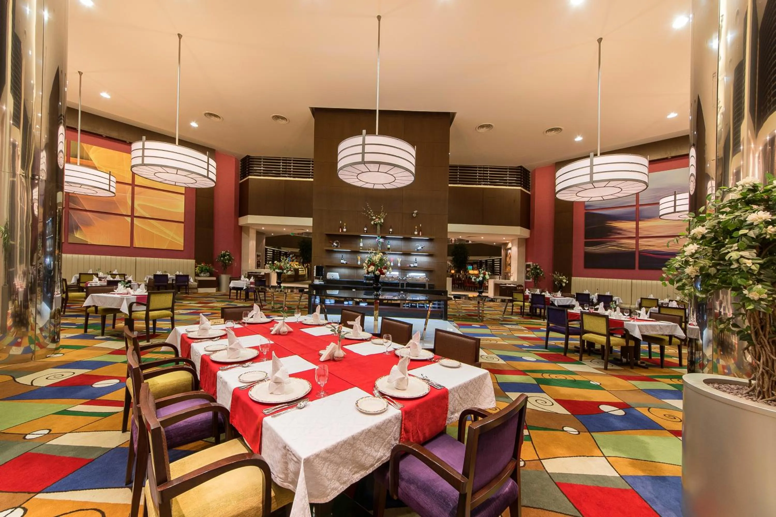 Restaurant/places to eat in Hotel Grand Swiss