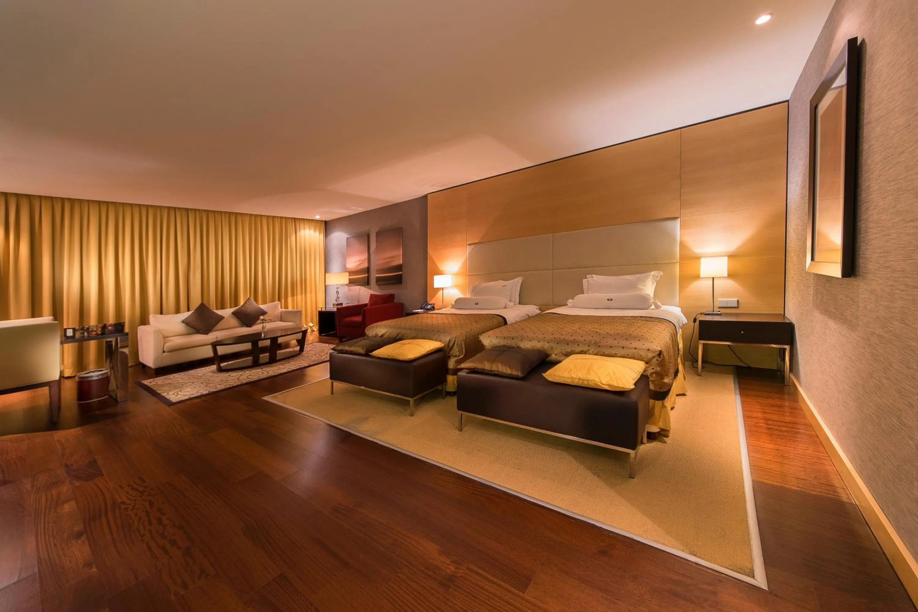 Mountain view, Bed in Hotel Grand Swiss