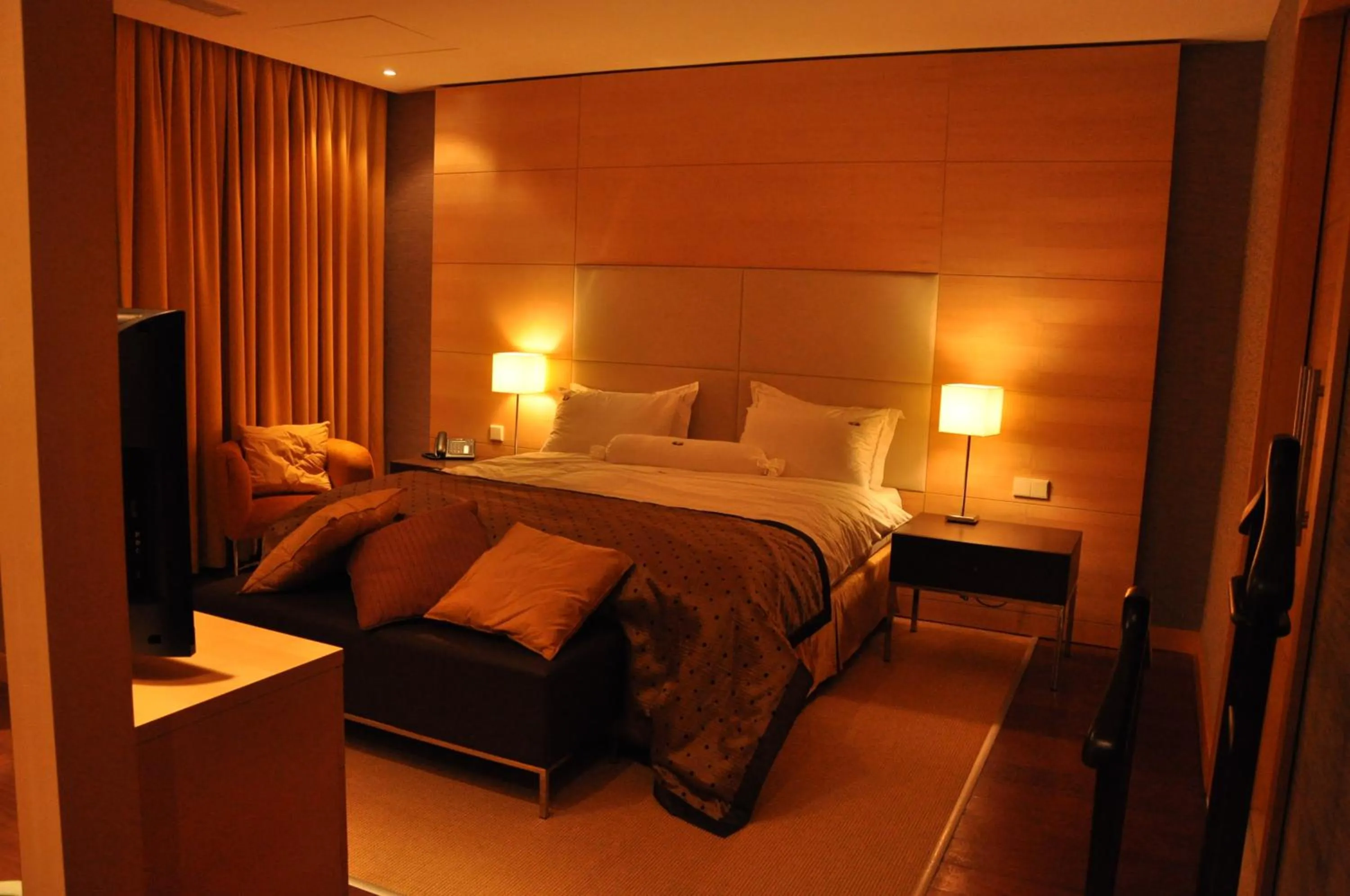 Bedroom, Bed in Hotel Grand Swiss