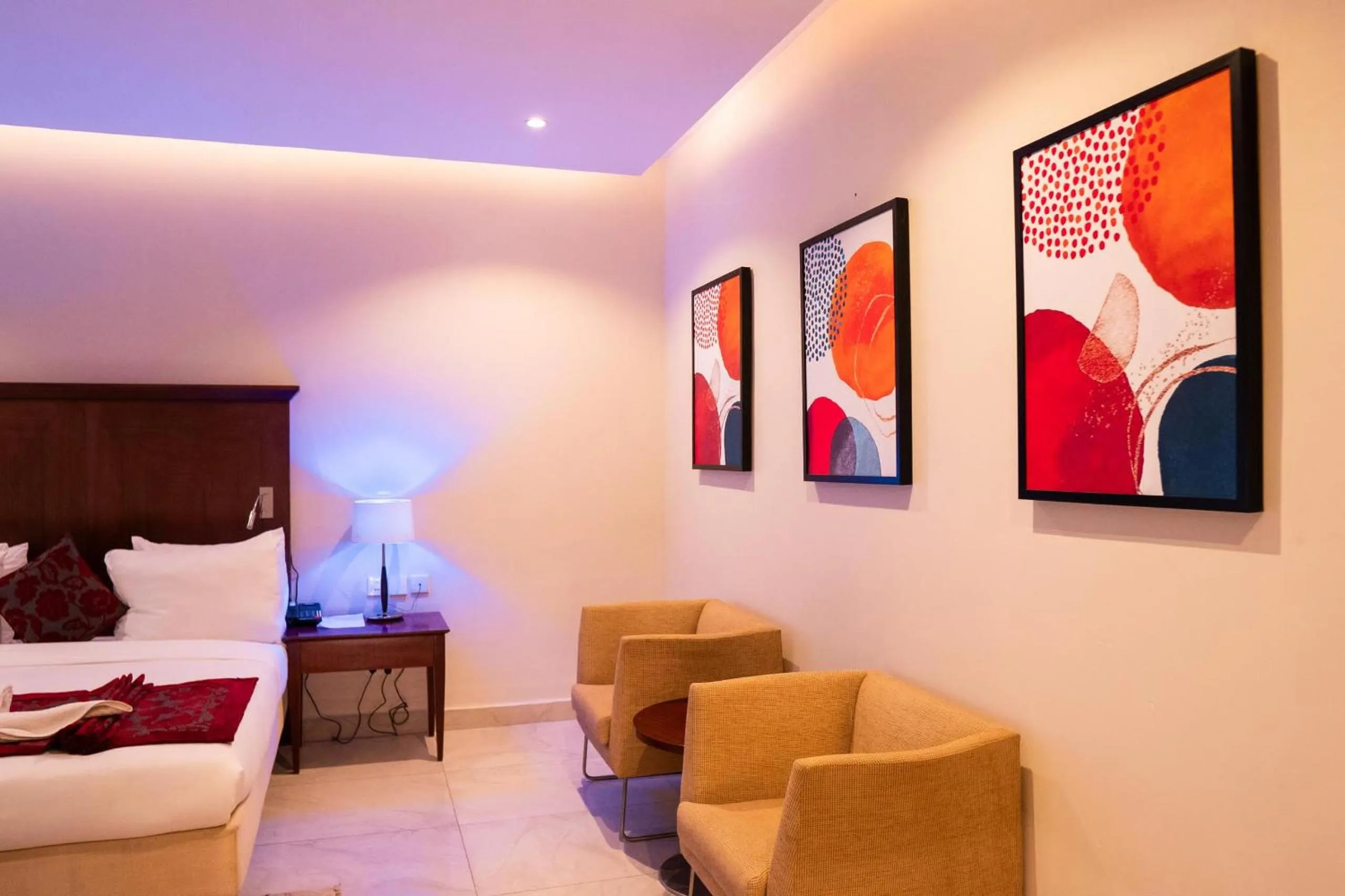 Property building, Bed in Porto Golf Hotels