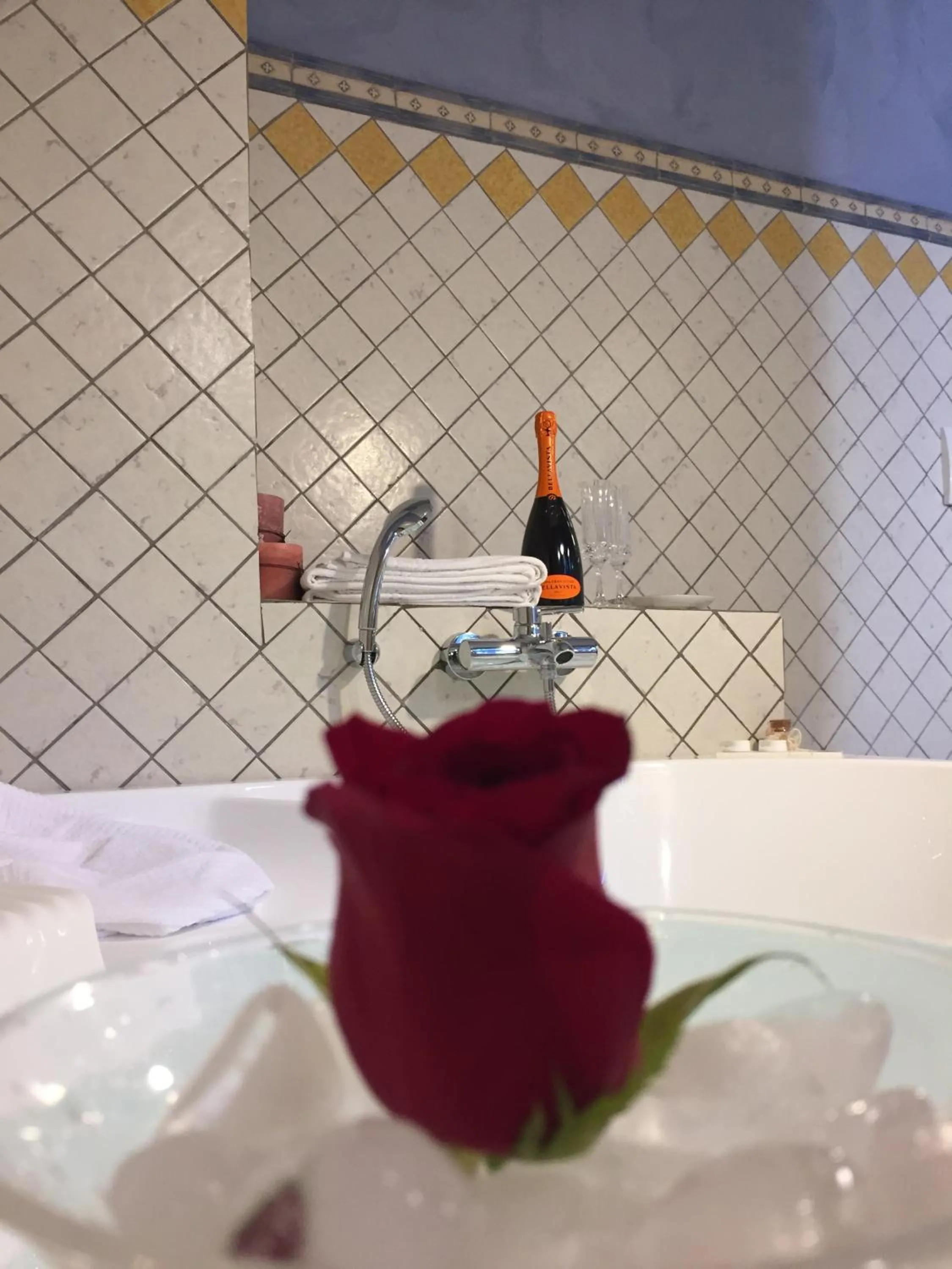 Hot Tub in B&B Villa Costanza