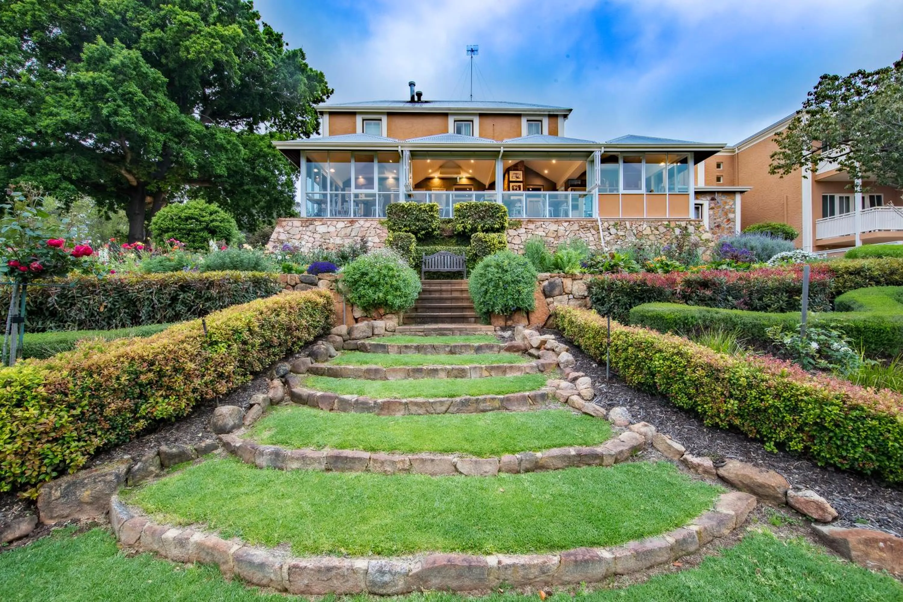 Property building in Grand Mercure Basildene Manor