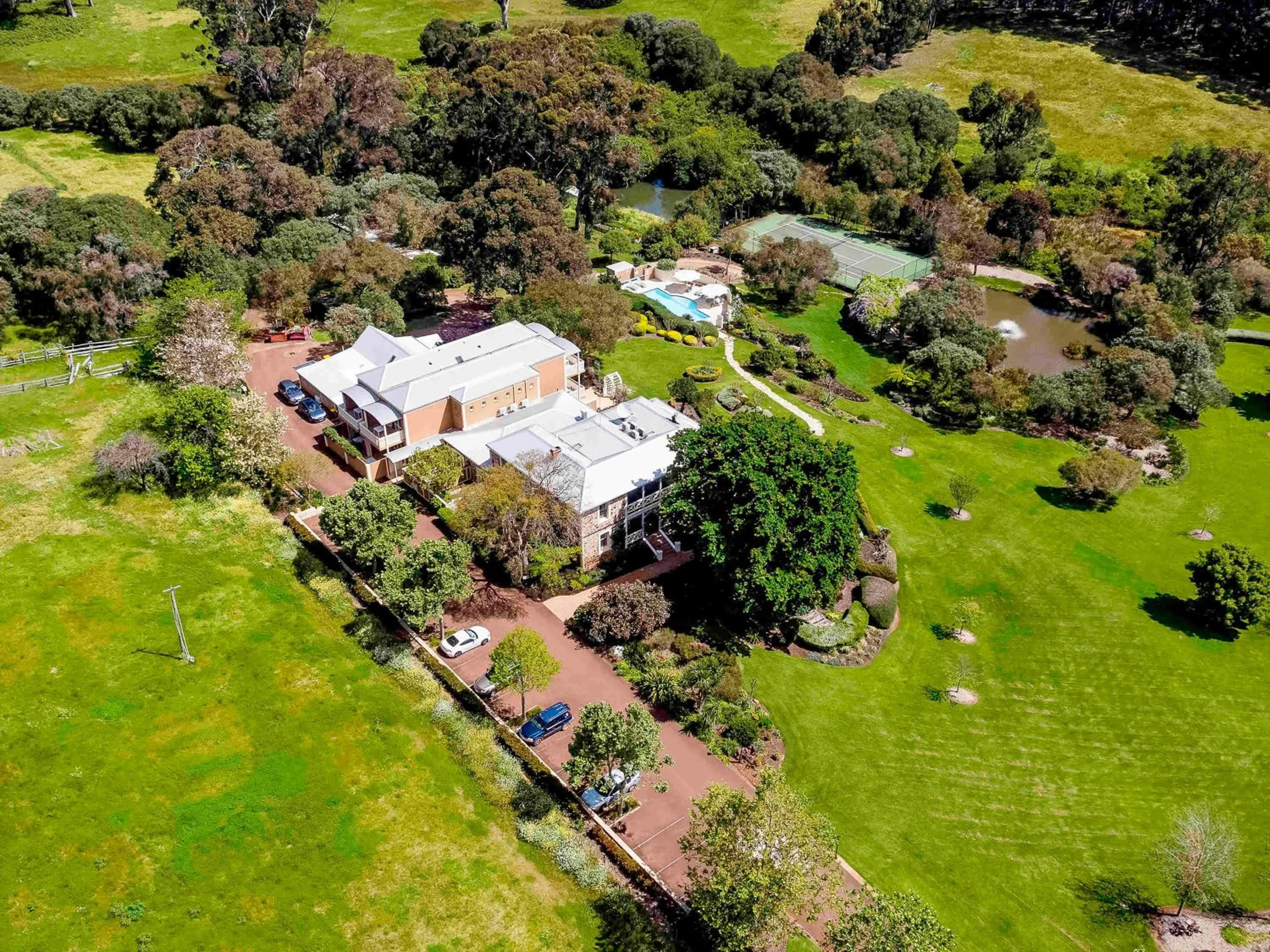 Grand Mercure Basildene Manor