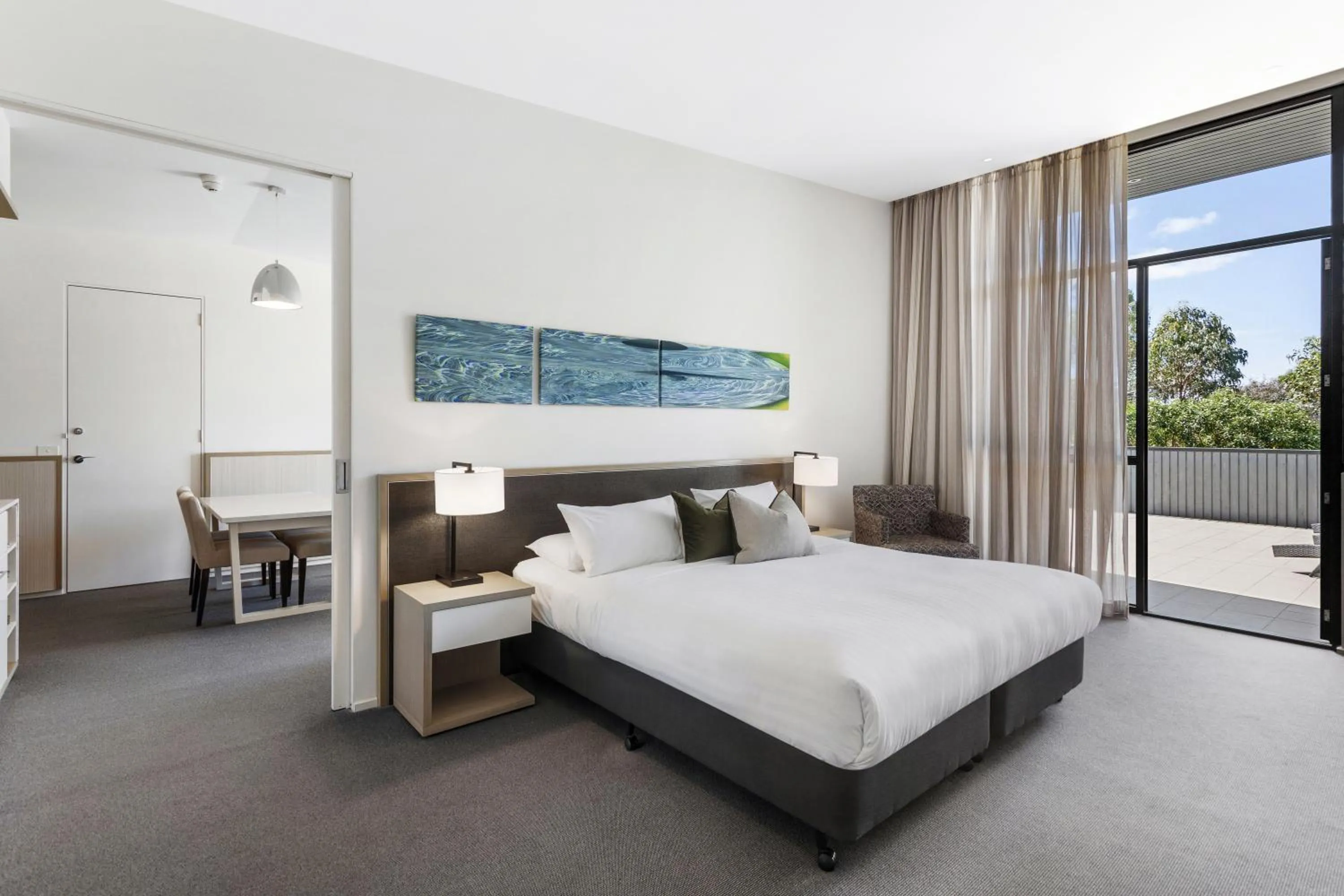 Bed in Quarters at Flinders Hotel