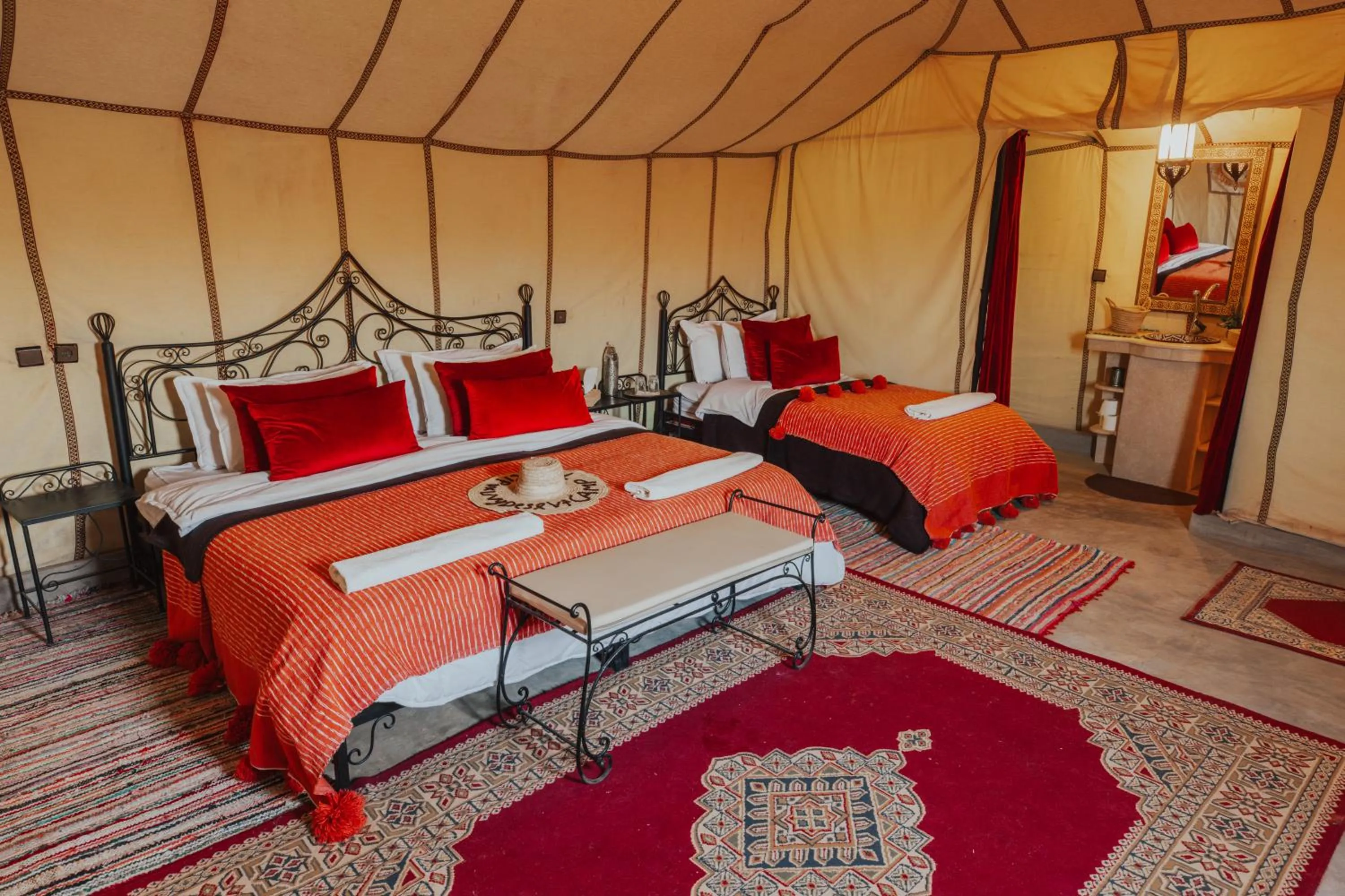 Shower, Bed in Tassili Luxury Desert Camp