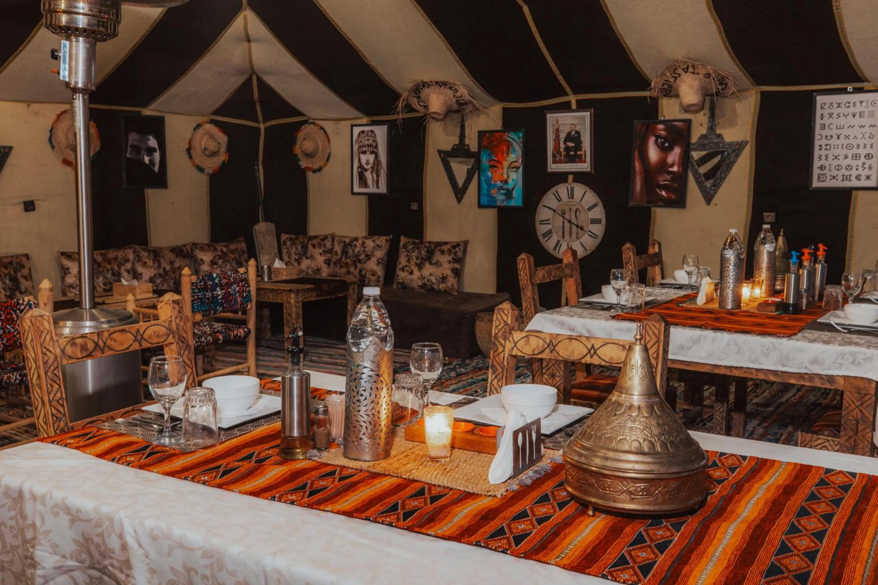 Restaurant/places to eat in Tassili Luxury Desert Camp