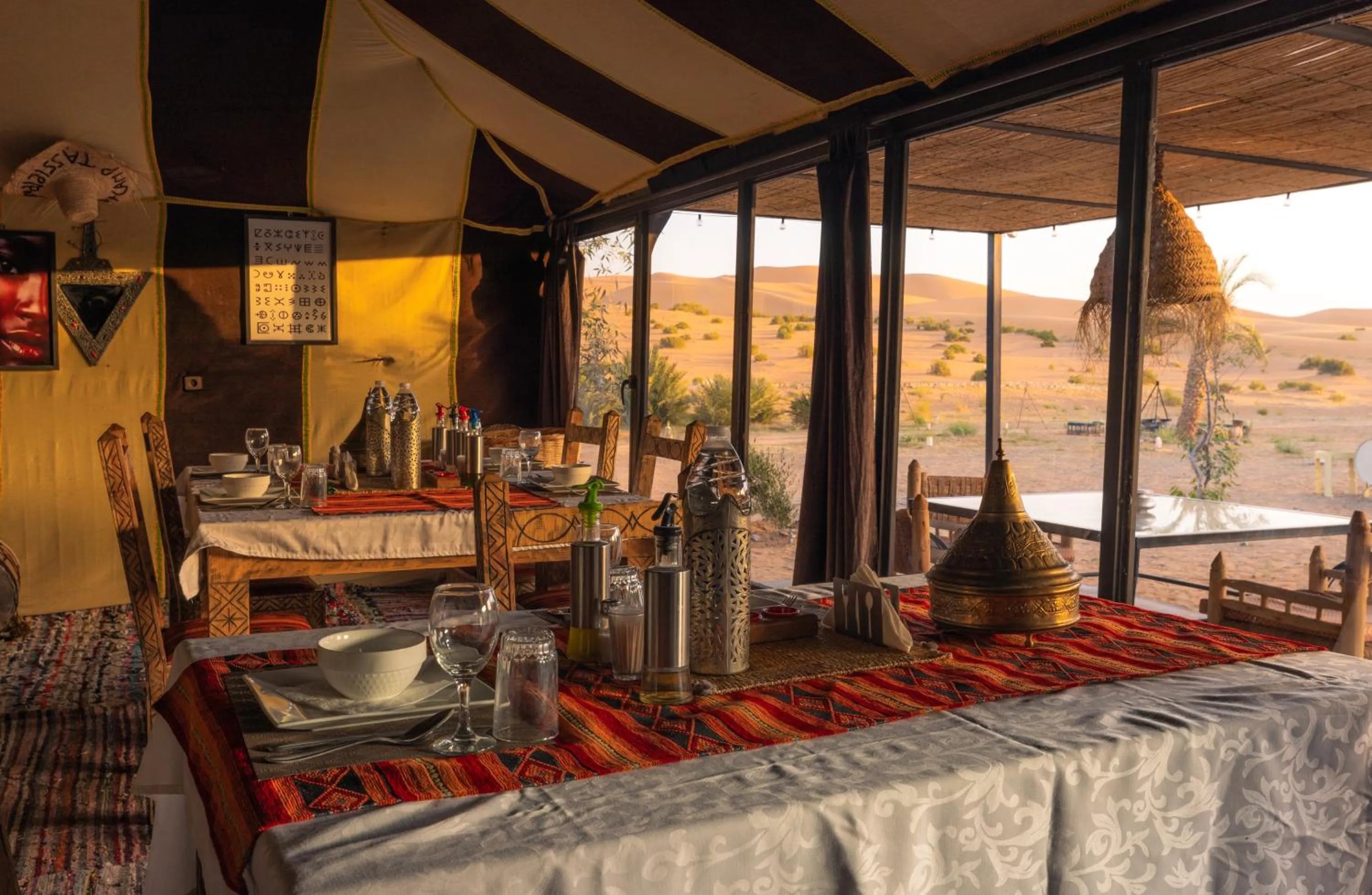 Restaurant/places to eat in Tassili Luxury Desert Camp