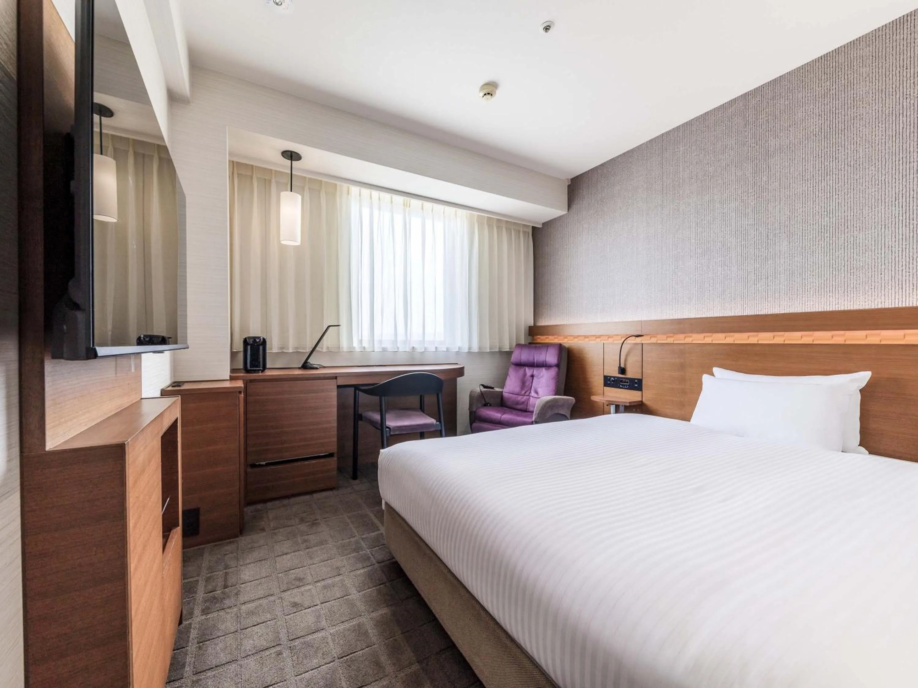 TV and multimedia, Bed in Nishitetsu Hotel Croom Hakata