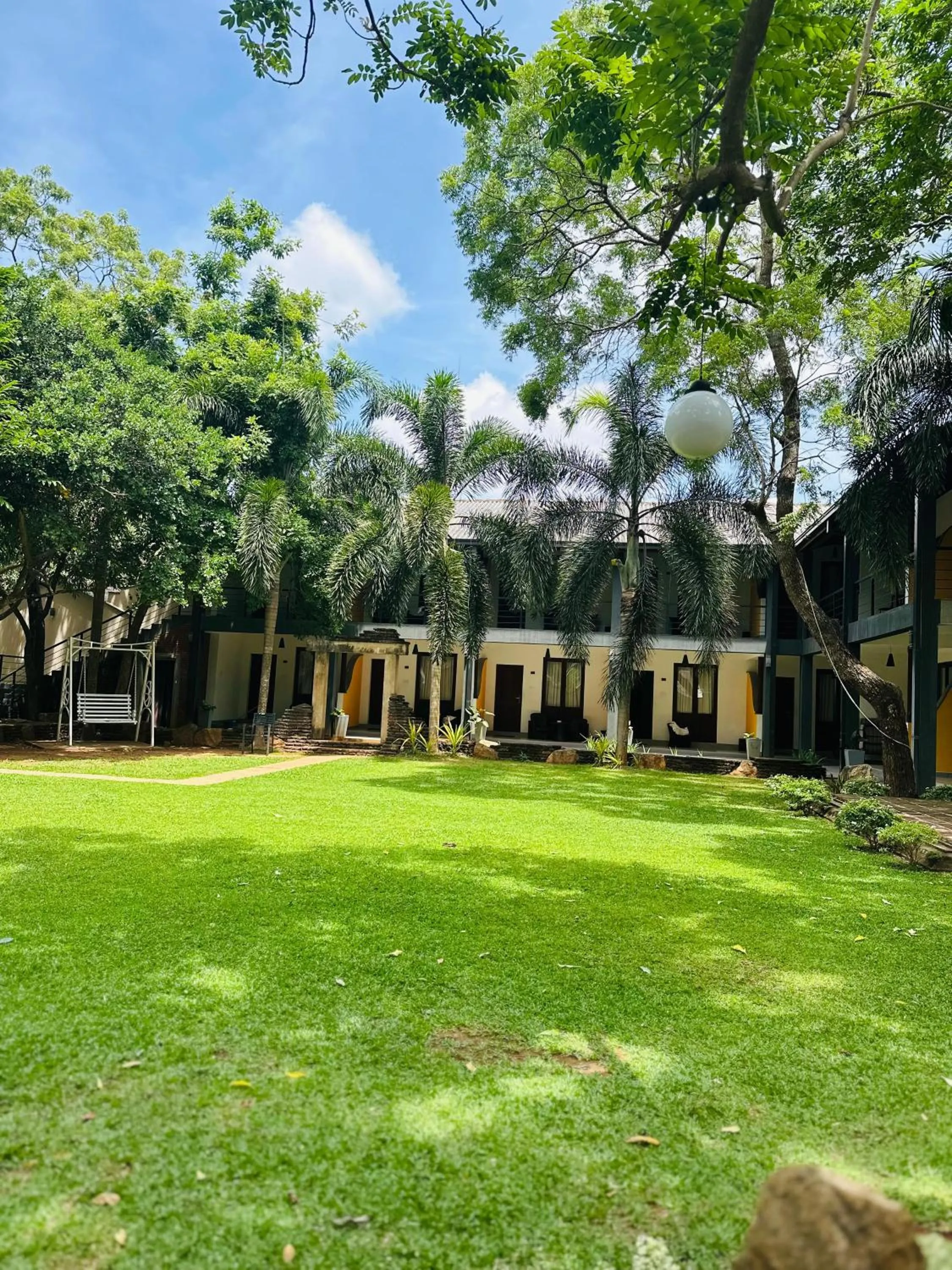 Garden in Hotel Alakamanda