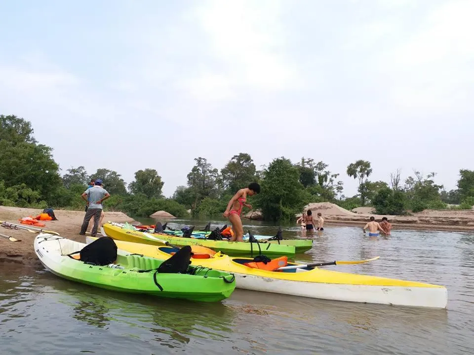 Canoeing in Silver Dolphin Guesthouse & Restaurant