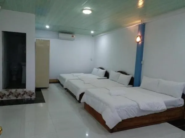 Photo of the whole room, Bed in Silver Dolphin Guesthouse & Restaurant