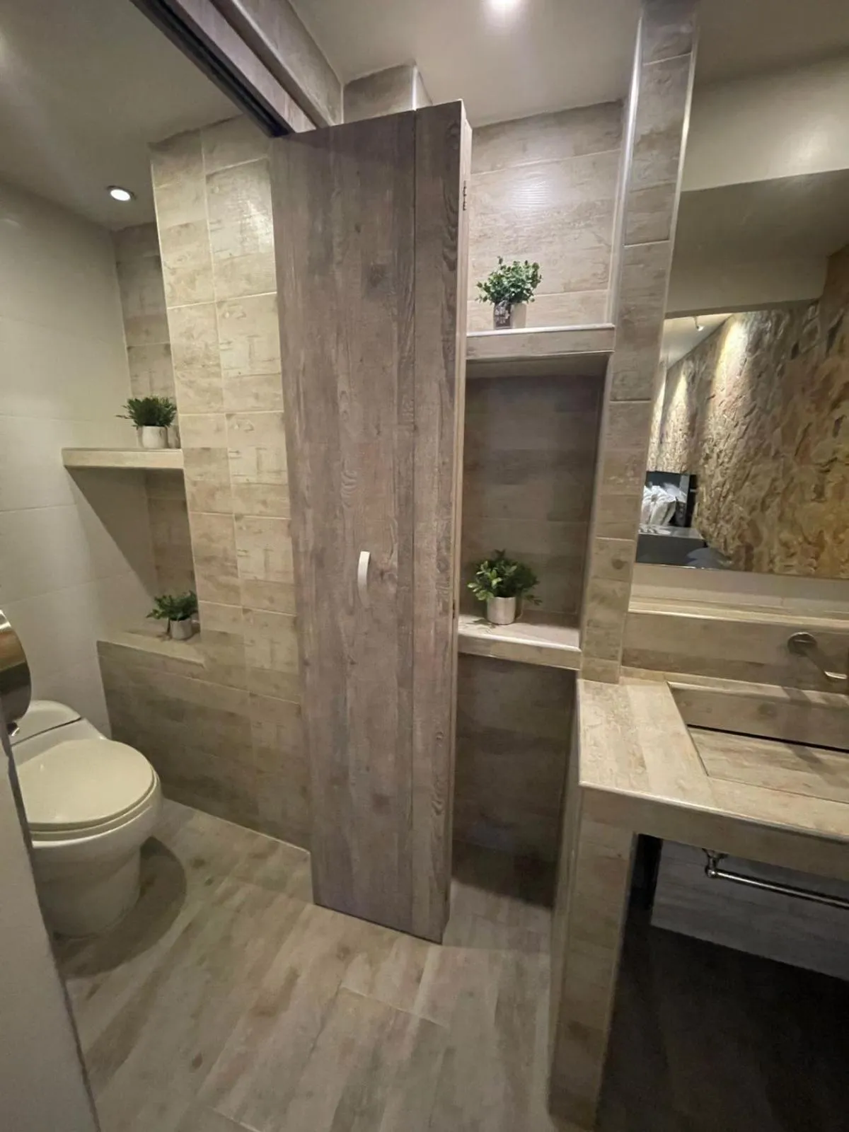 Toilet in Hotel Plaza Norte Cali