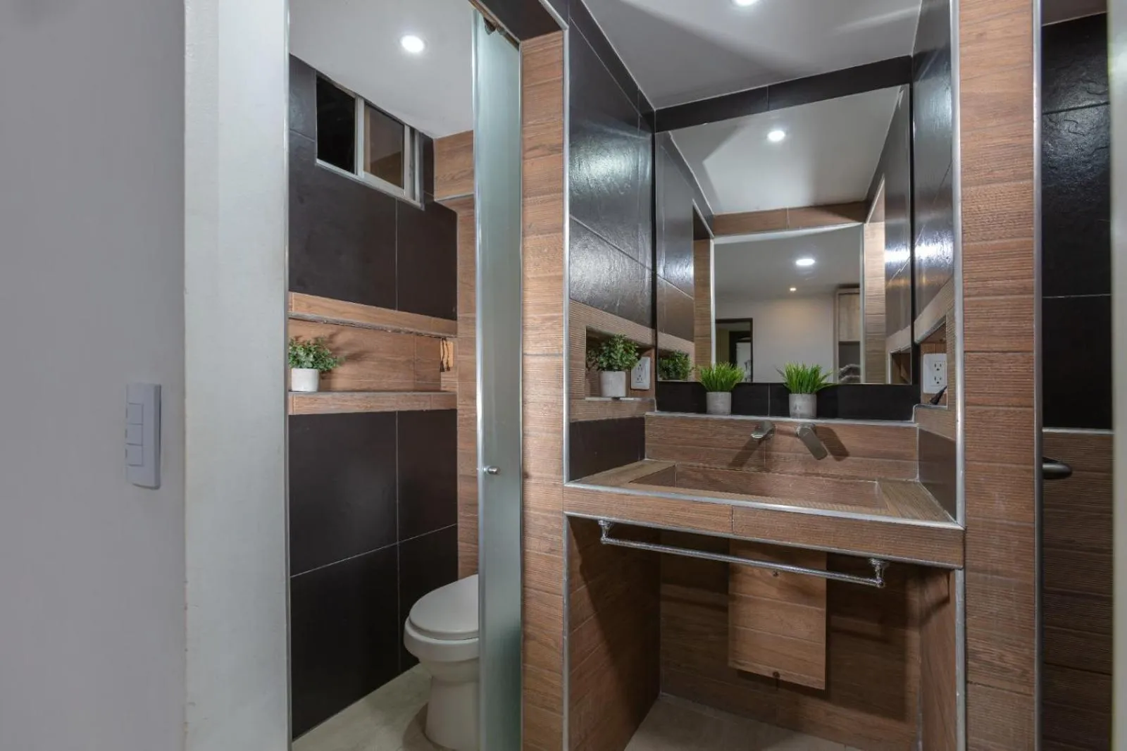 Shower in Hotel Plaza Norte Cali