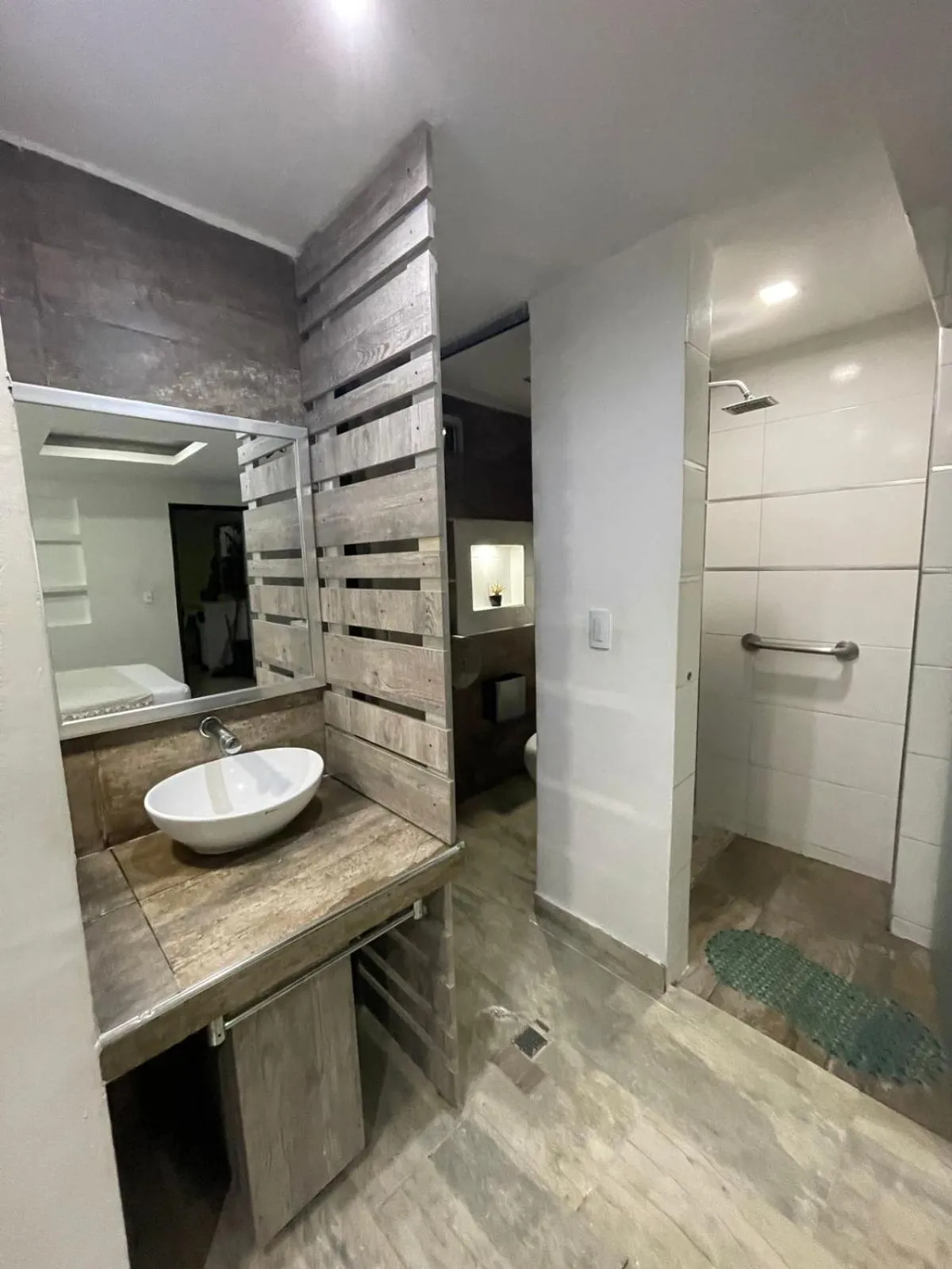 Shower in Hotel Plaza Norte Cali