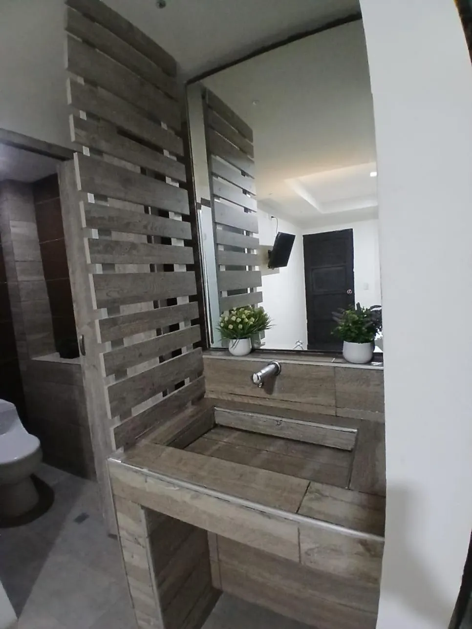 Toilet in Hotel Plaza Norte Cali