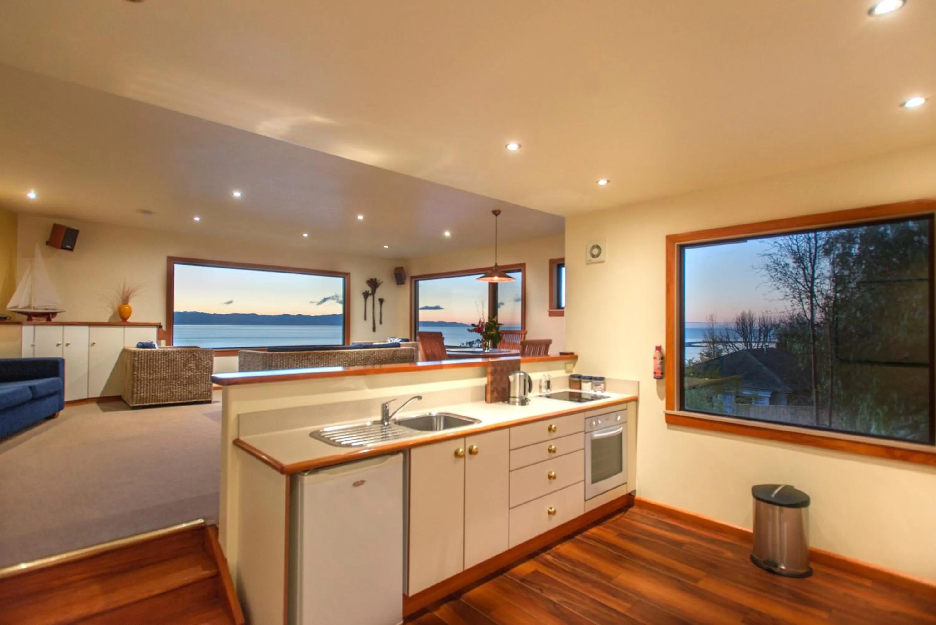 TV and multimedia in The Wheelhouse Inn