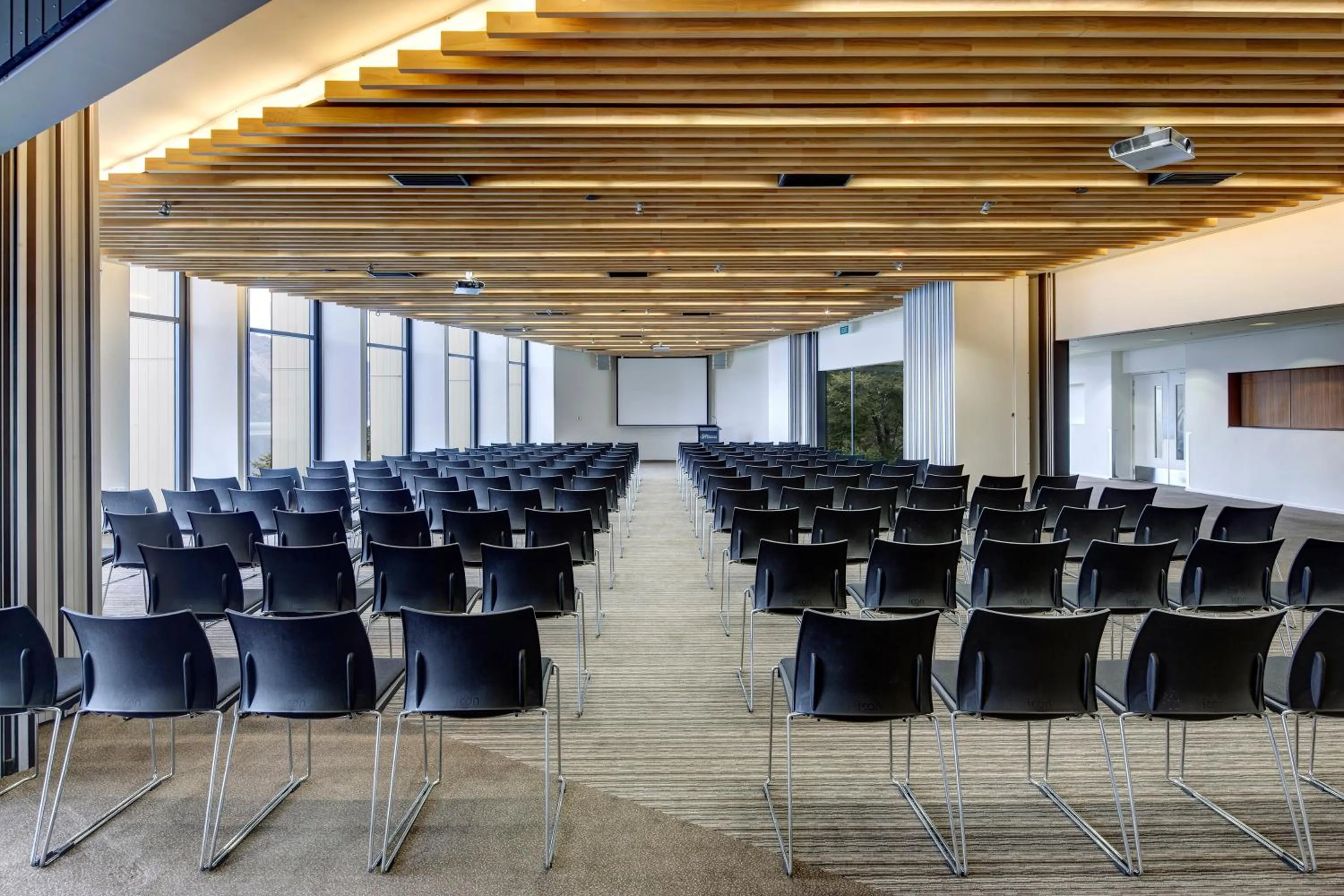 Business facilities in Rendezvous Heritage Hotel Queenstown