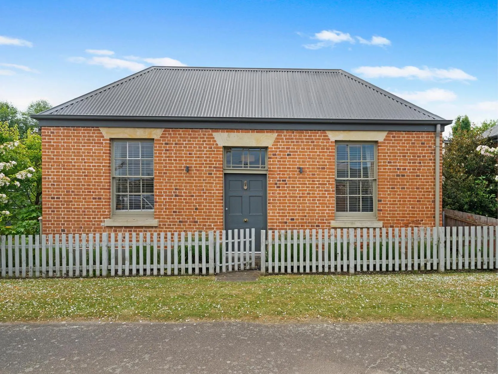 Property building in The Red Feather Inn