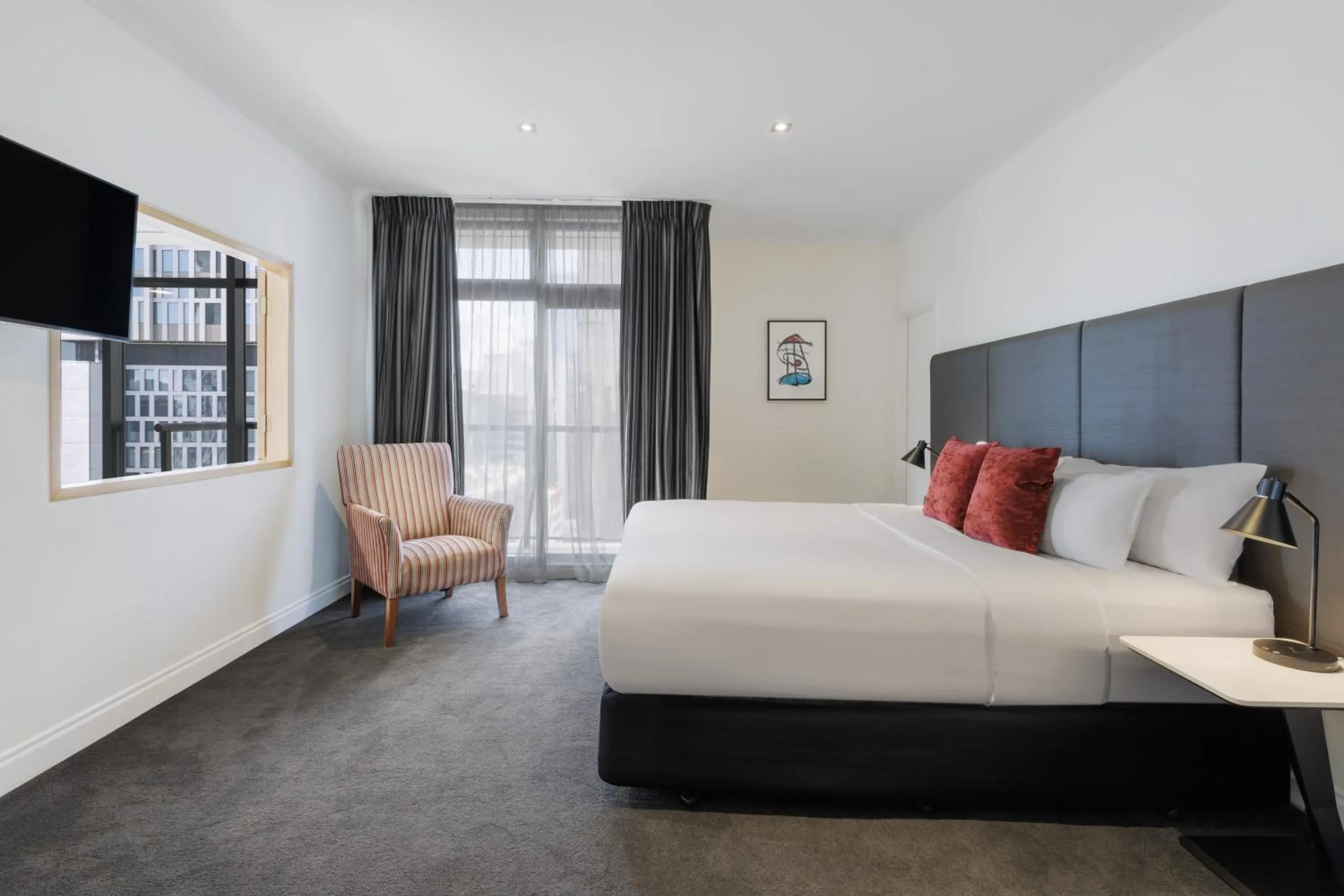 Bedroom, Bed in Adina Citylife Auckland