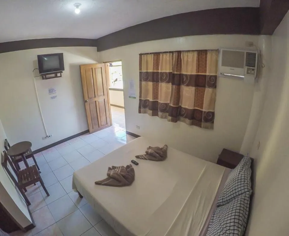 Photo of the whole room, Bed in Remari Tourist Inn