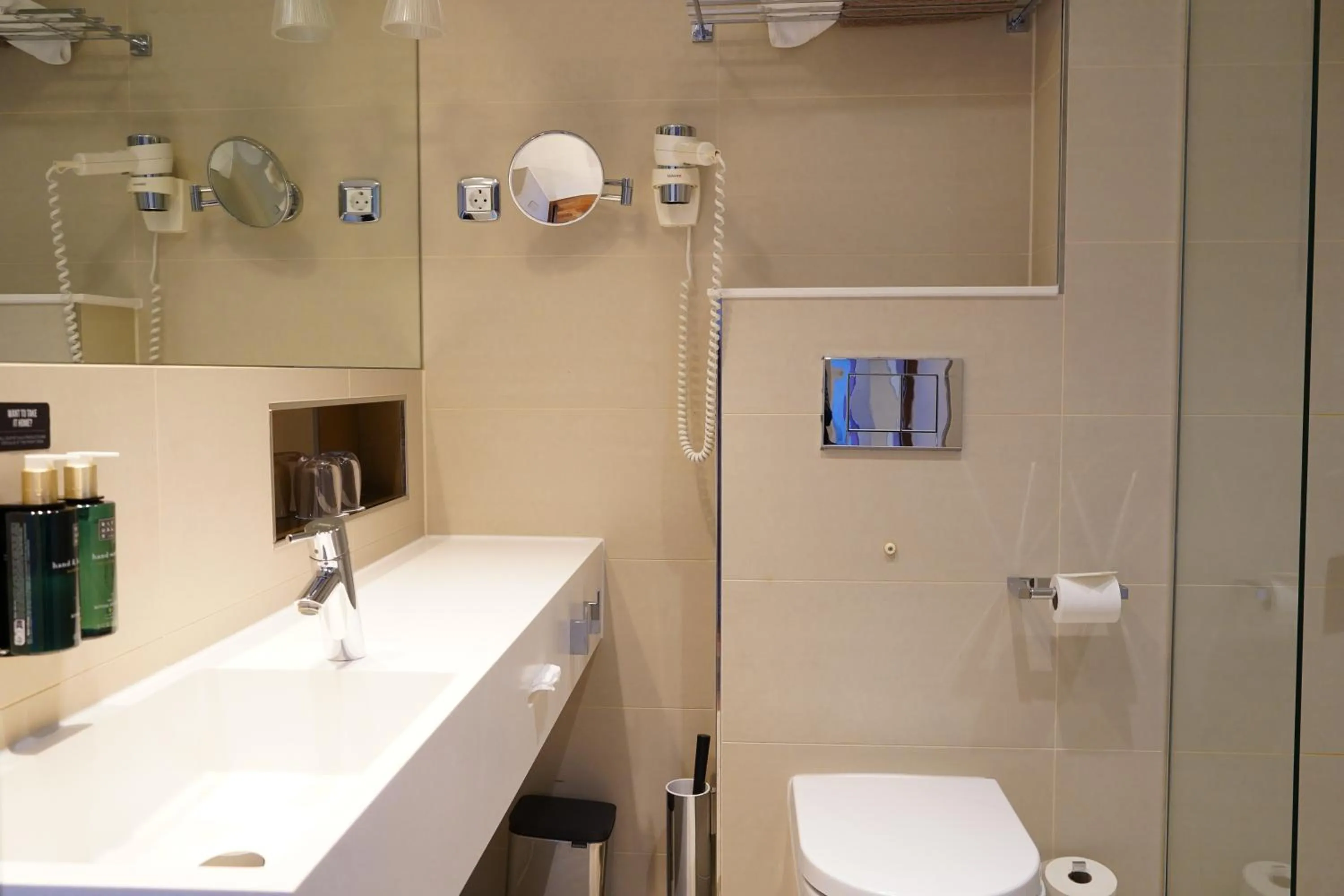 Bathroom in Clarion Hotel Arlanda Airport Terminal