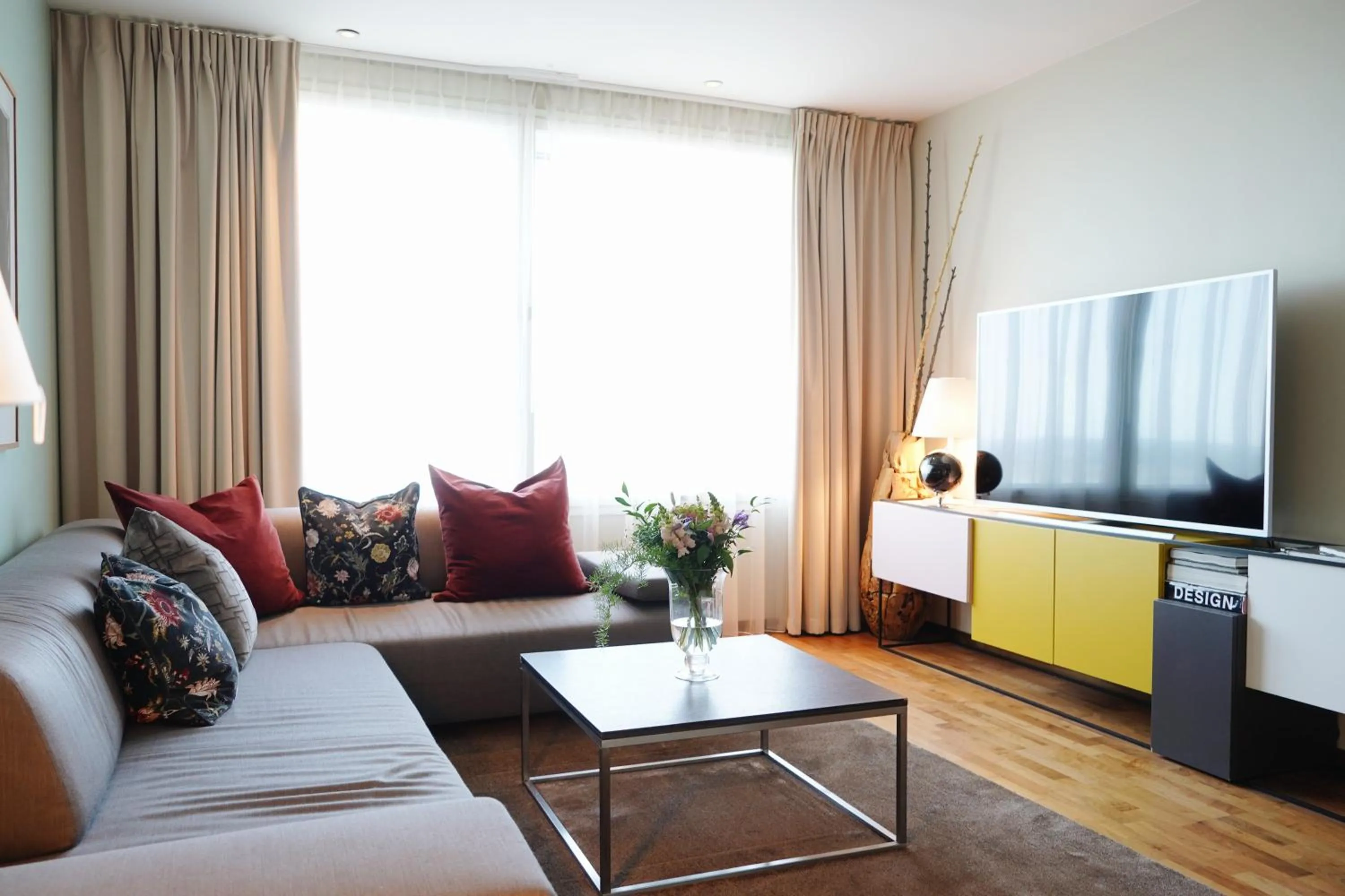 Living room in Clarion Hotel Arlanda Airport Terminal