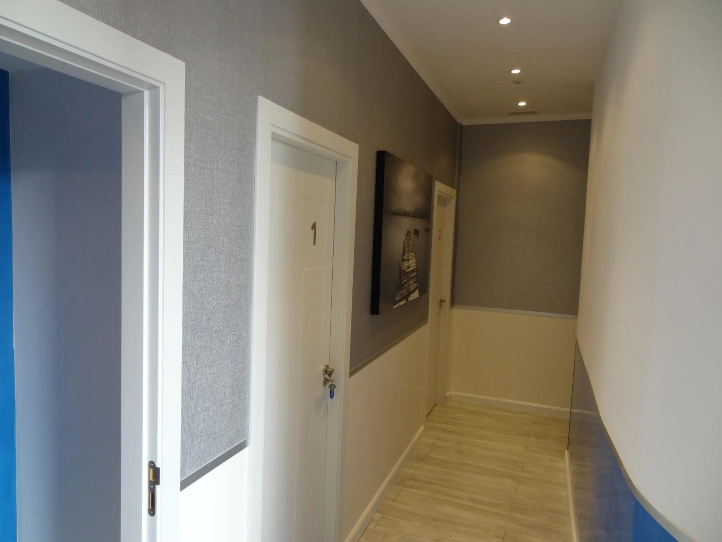 Decorative detail in Hostal Main Street Madrid