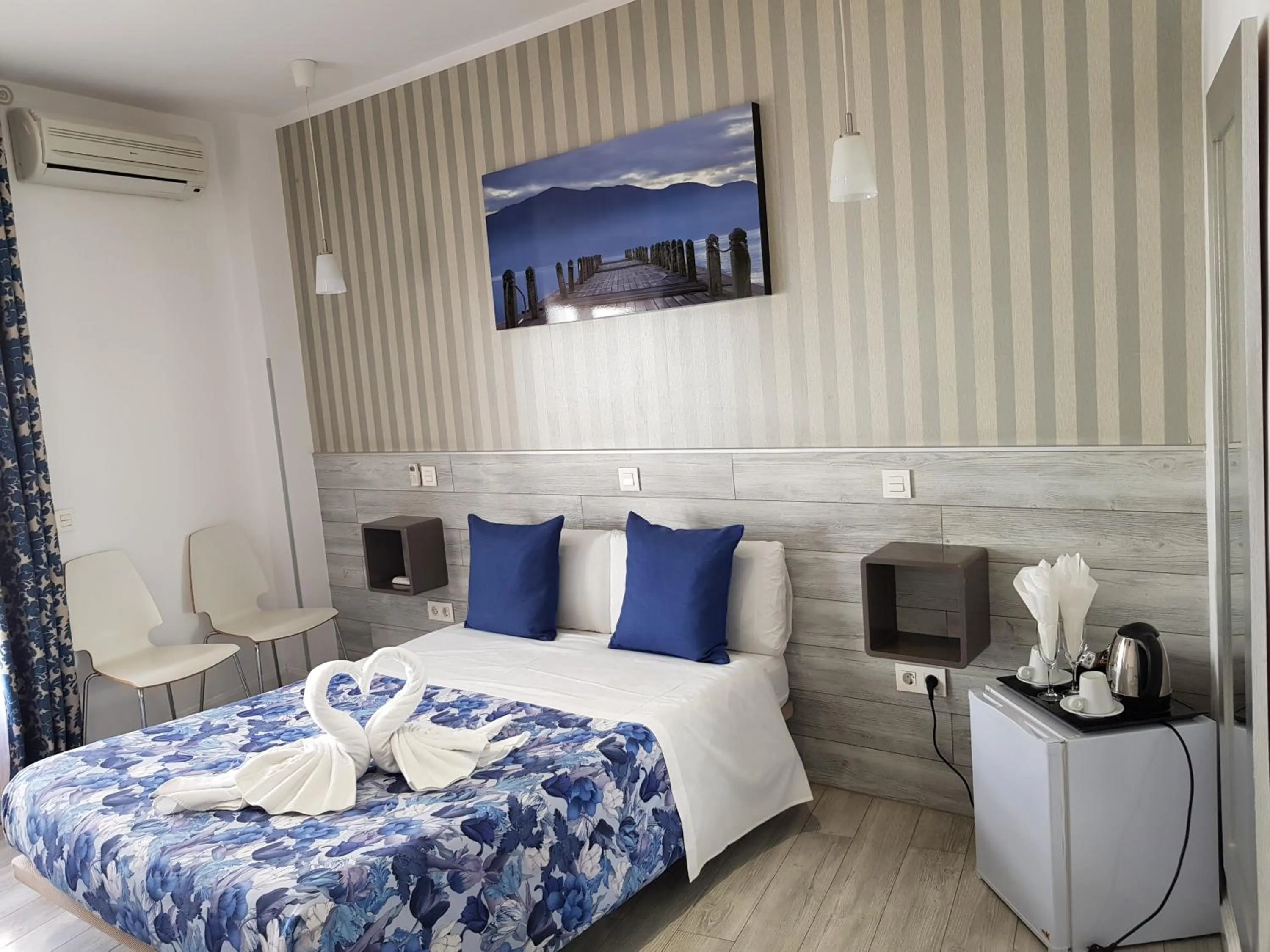 Photo of the whole room, Bed in Hostal Main Street Madrid