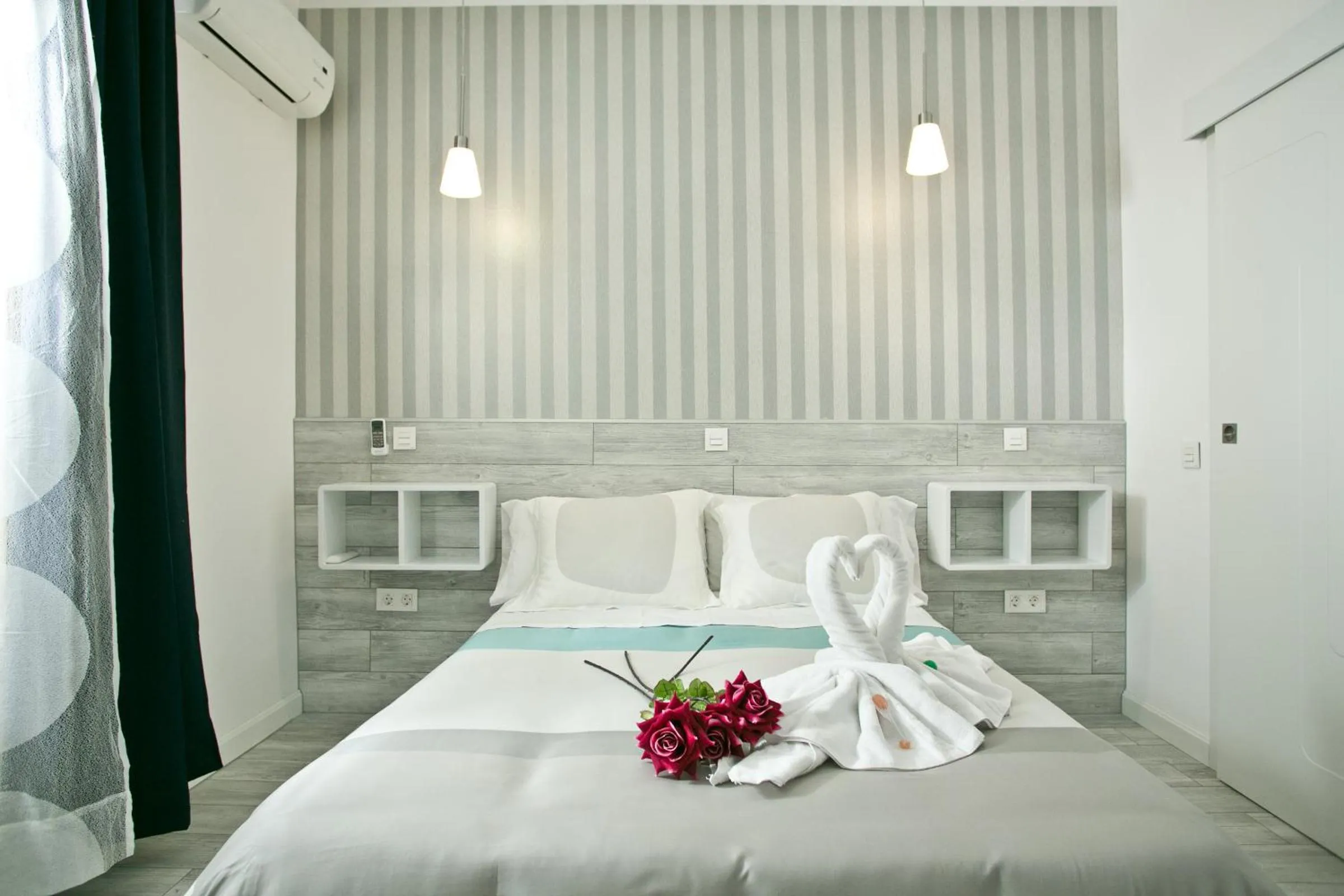 Bed in Hostal Main Street Madrid