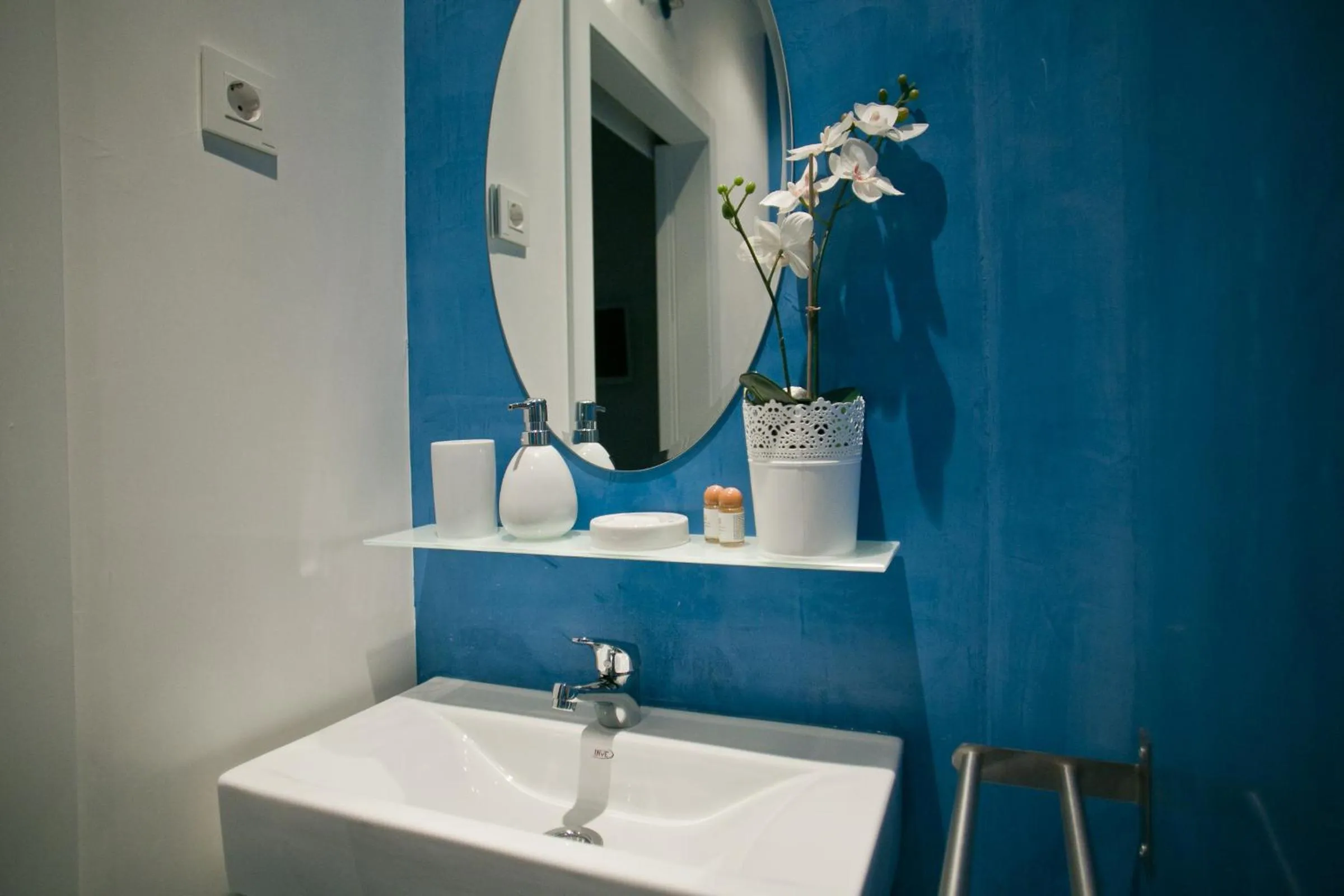 Bathroom in Hostal Main Street Madrid