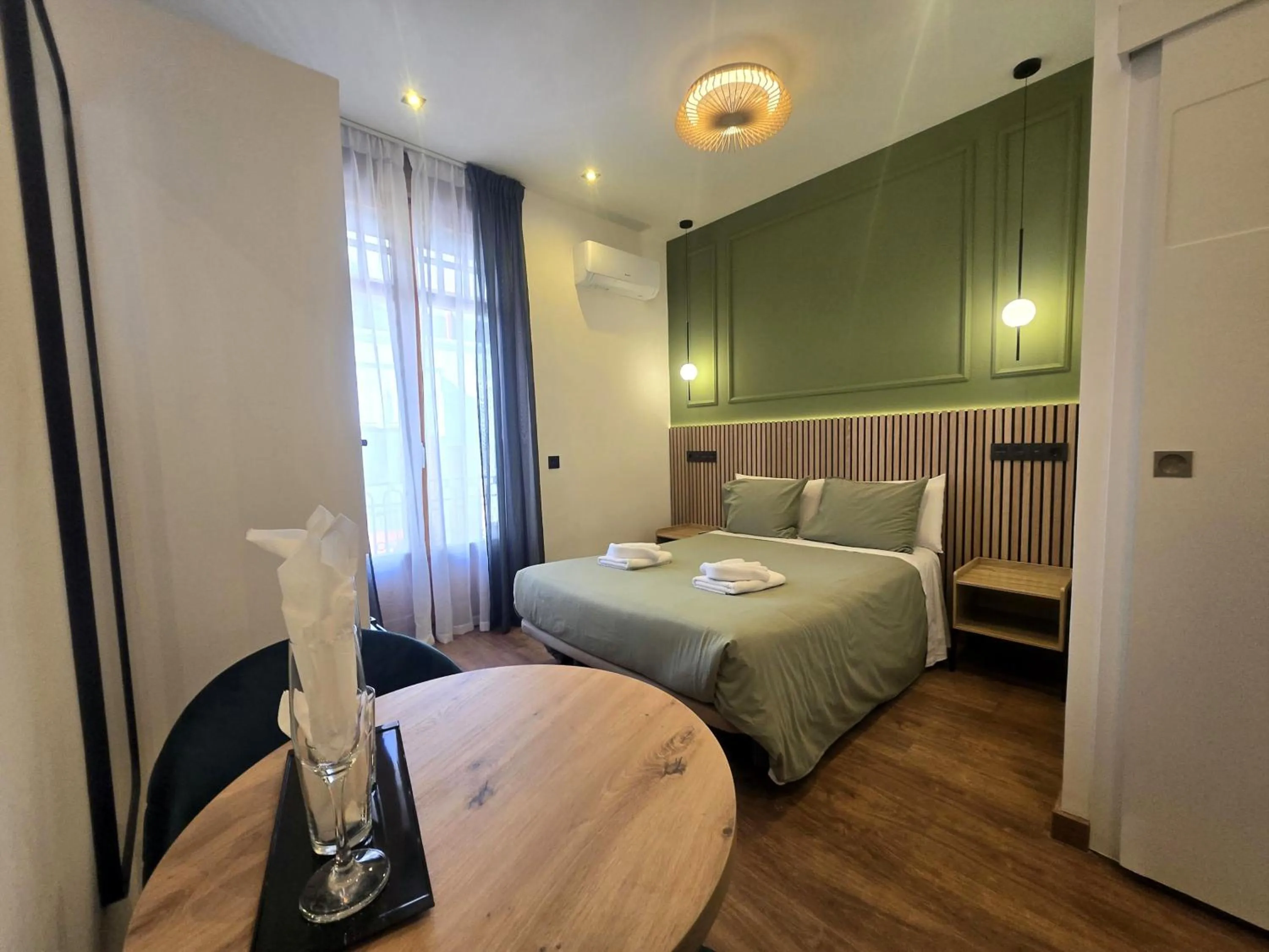 Bed in Hostal Main Street Madrid