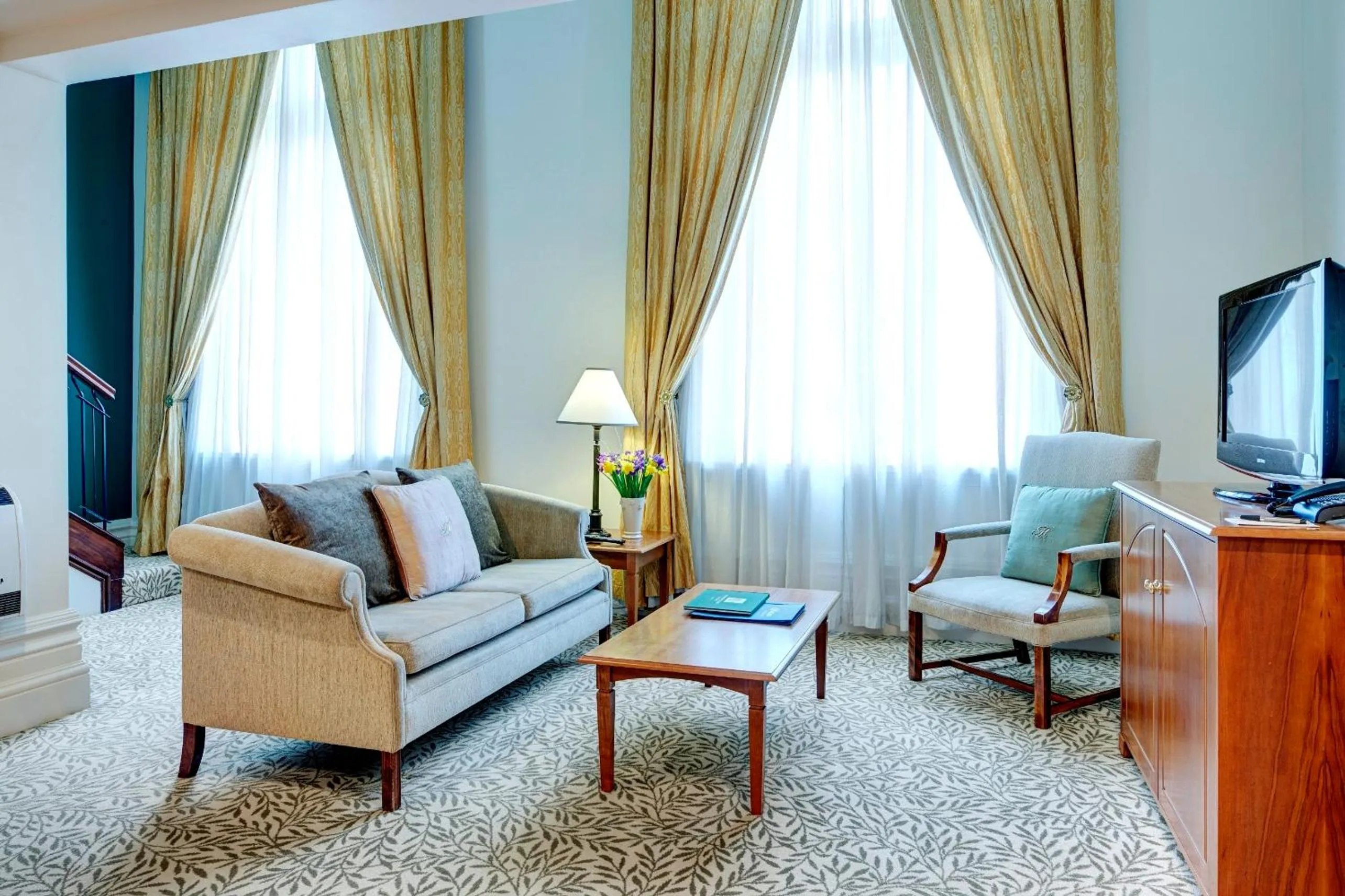 Living room in Adina Heritage Christchurch