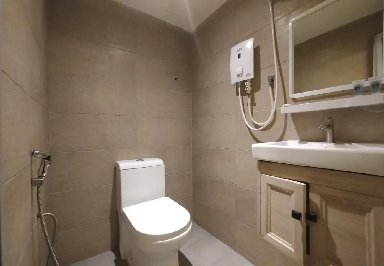 Shower in Fast Hotel Setapak Near Tunku Abdul Rahman UMT KL