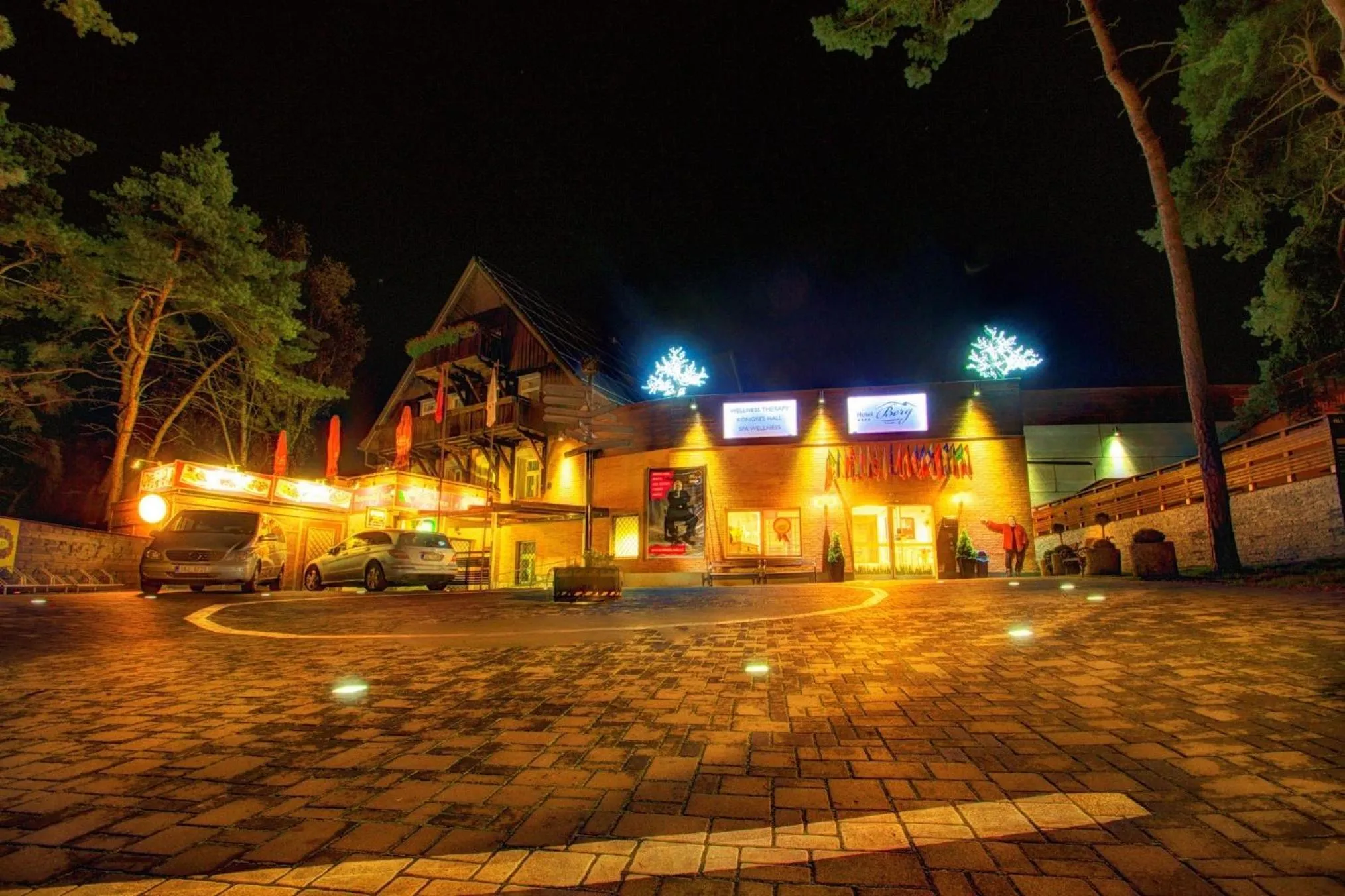 Property building in Hotel Berg