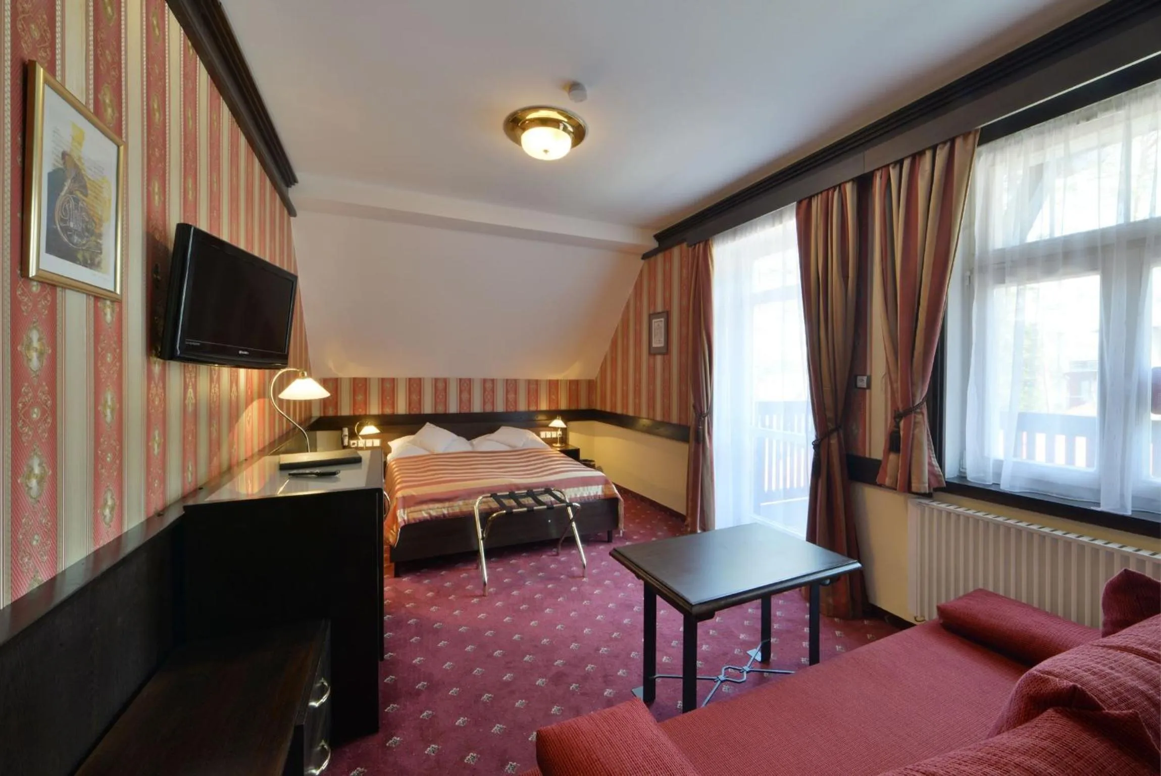 TV and multimedia, Bed in Hotel Berg